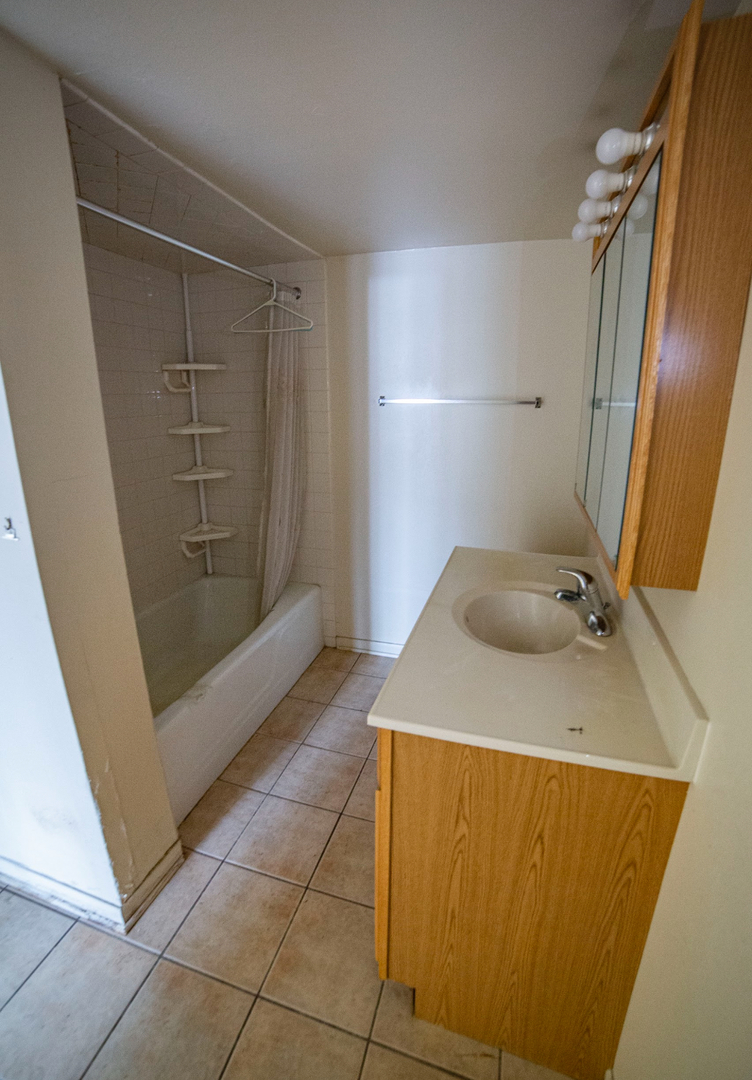 11036 S Kenneth Avenue #1, Oak Lawn, IL 60453