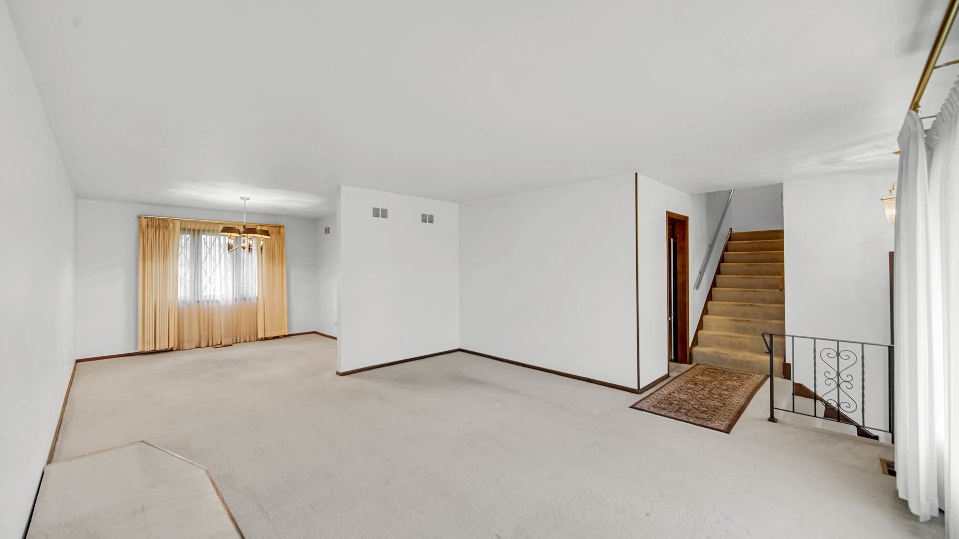 15058 Naughton Drive, South Holland, IL 60473