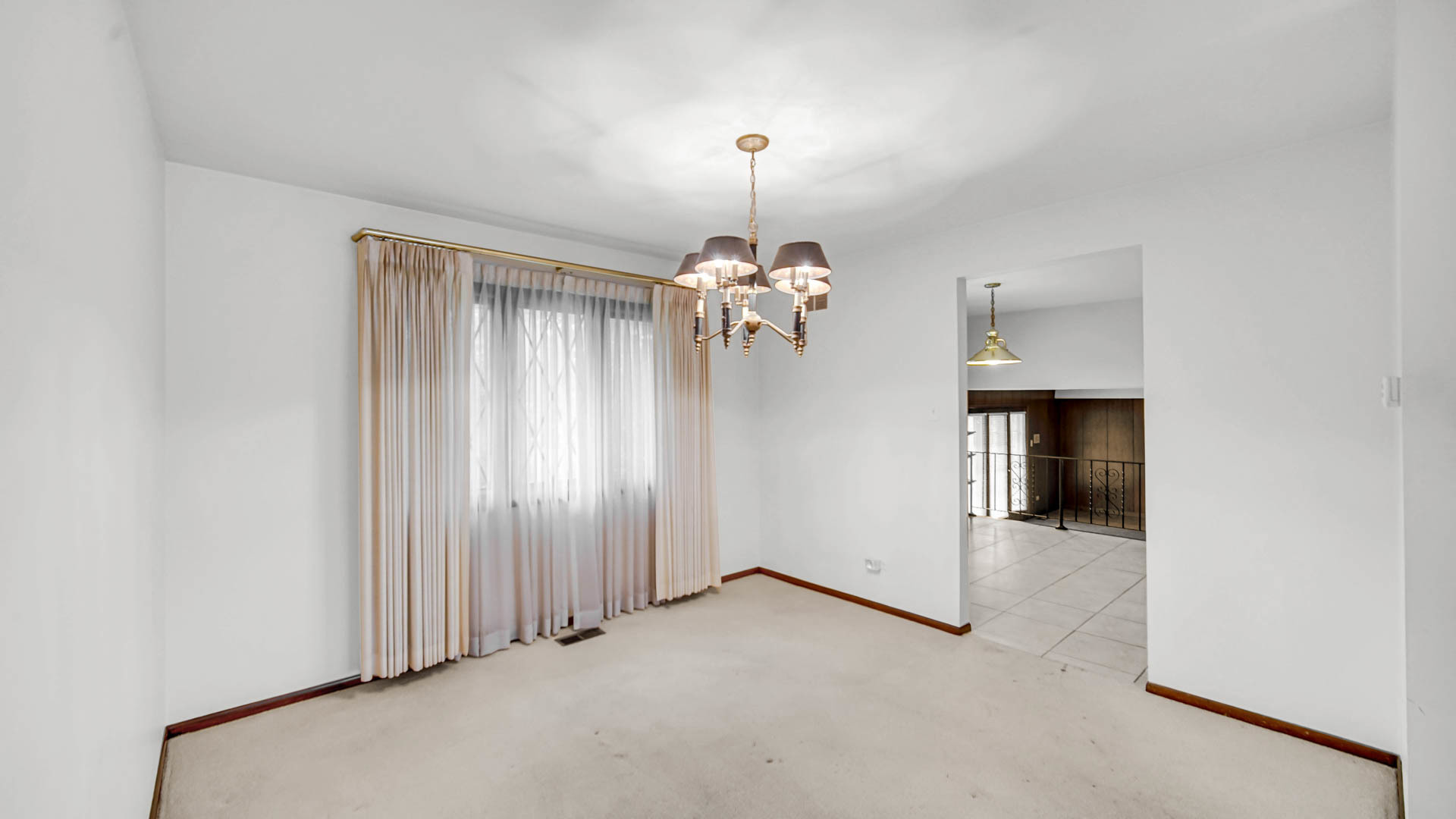 15058 Naughton Drive, South Holland, IL 60473