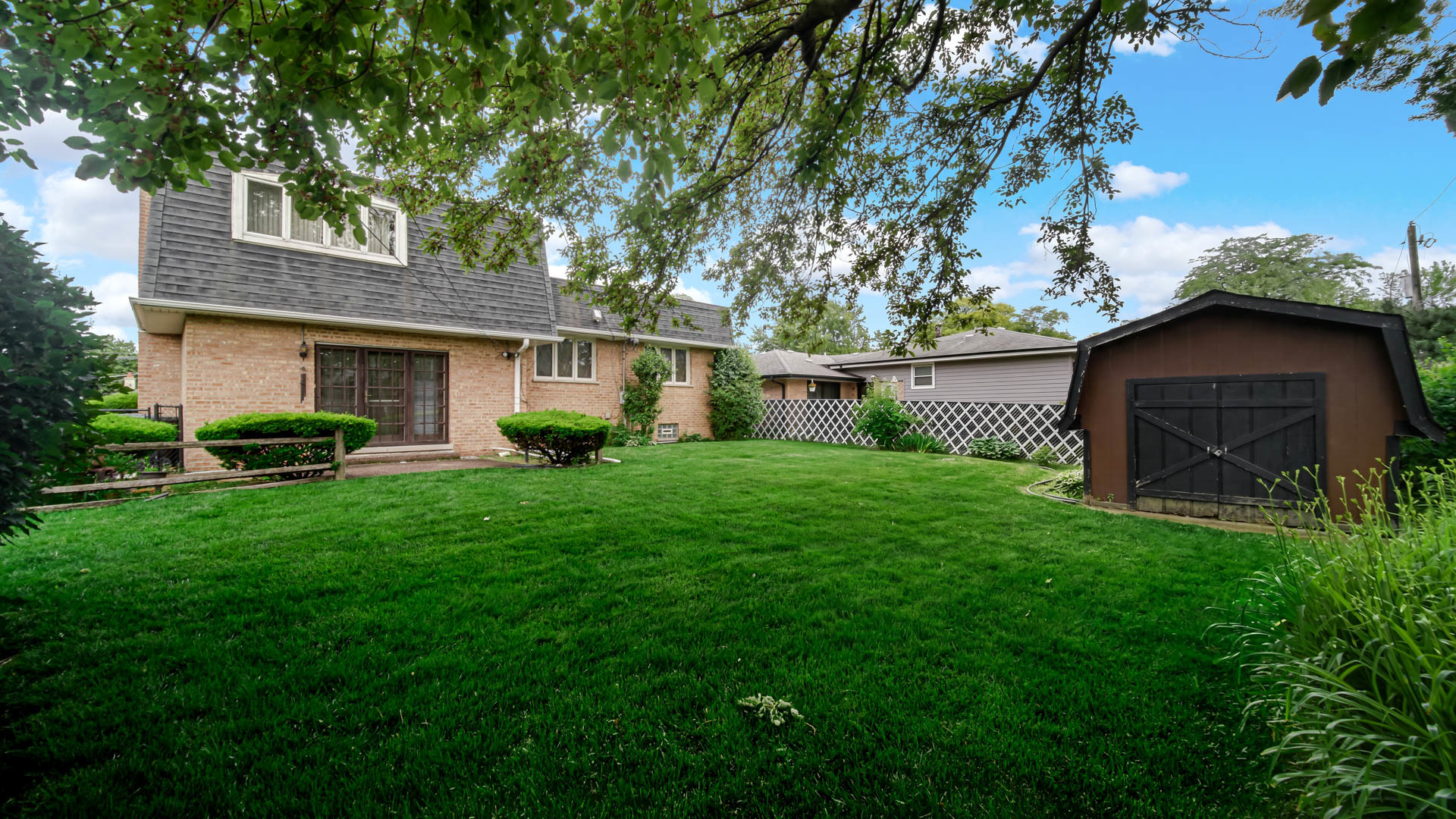 15058 Naughton Drive, South Holland, IL 60473