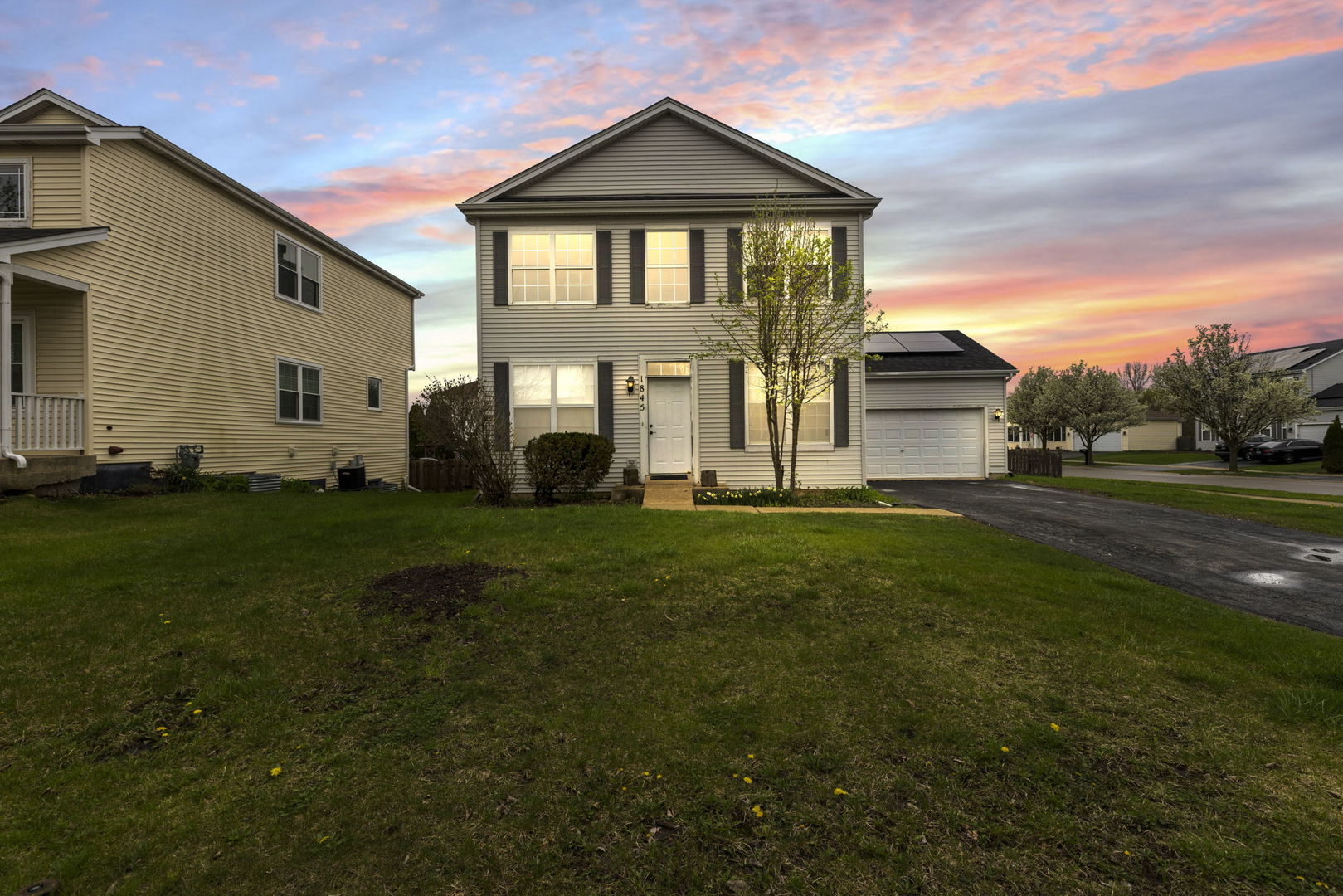 1845 BLUESTEM Circle, Aurora, IL 60504