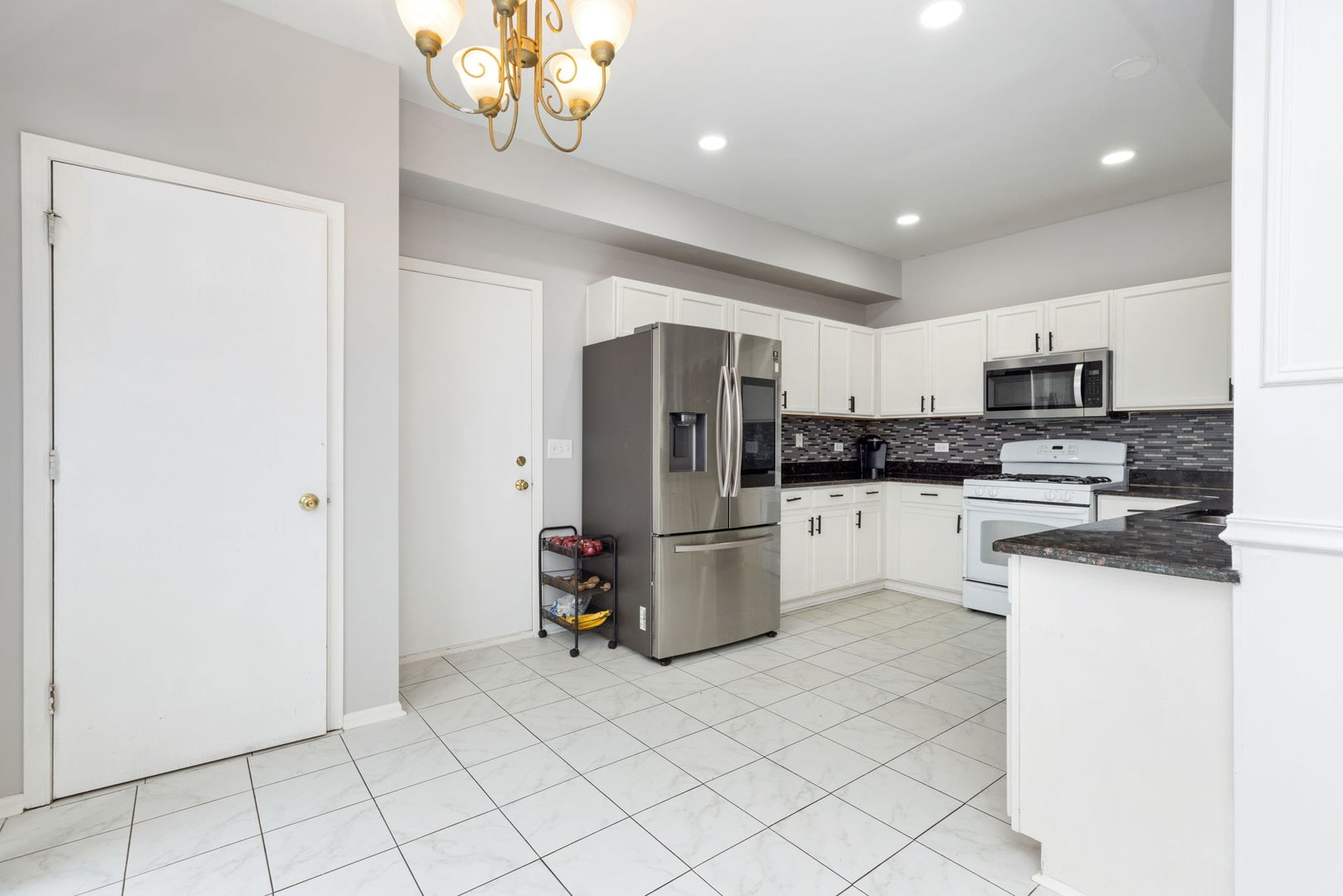 1845 BLUESTEM Circle, Aurora, IL 60504