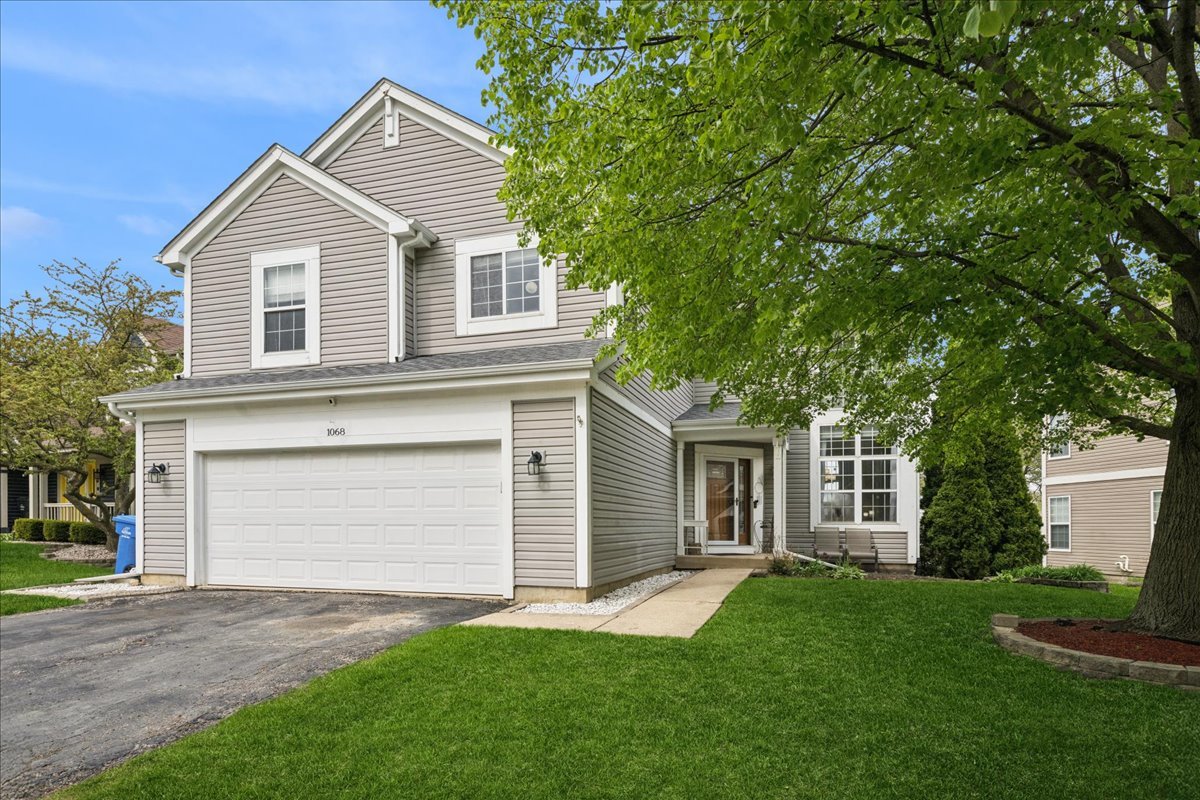 1068 N Camden Lane, South Elgin, IL 60177