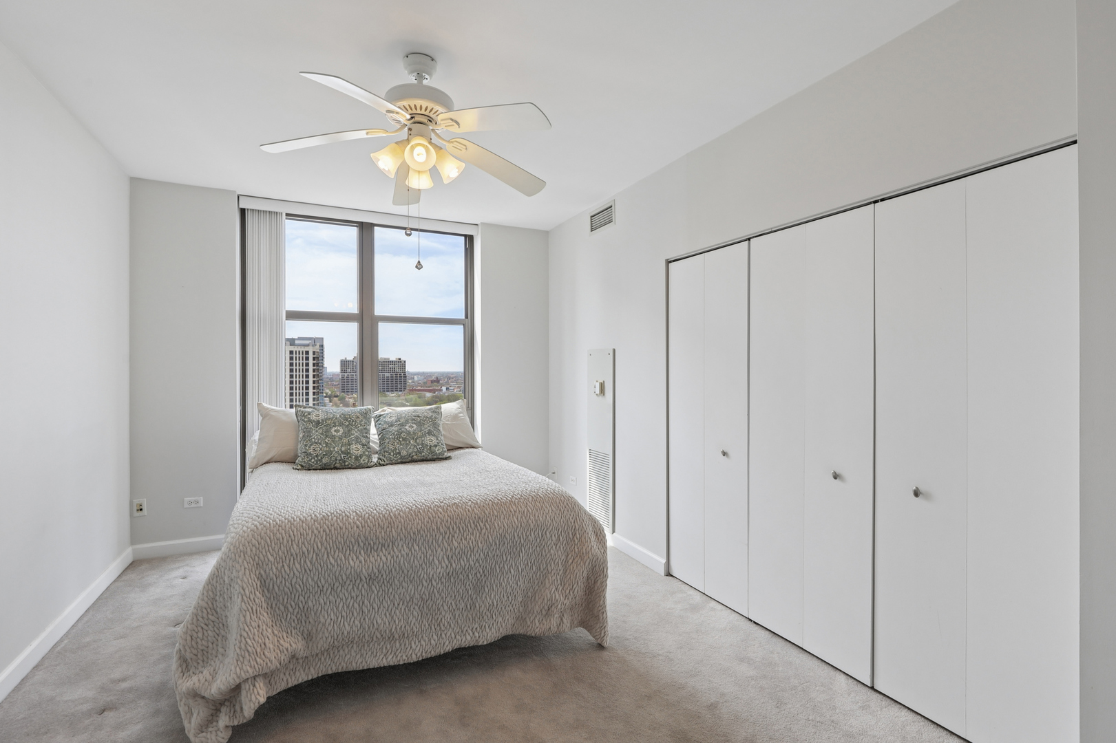 1101 S State Street #1607, Chicago, IL 60605