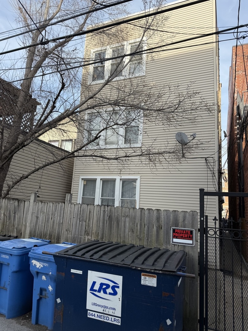 840 N DAMEN Avenue #3F, Chicago, IL 60622