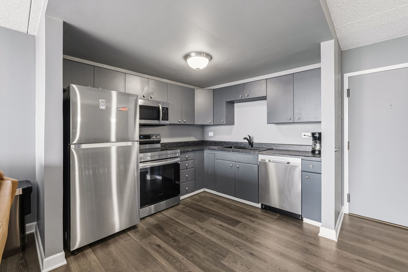 2005 S Finley Road #1102, Lombard, IL 60148