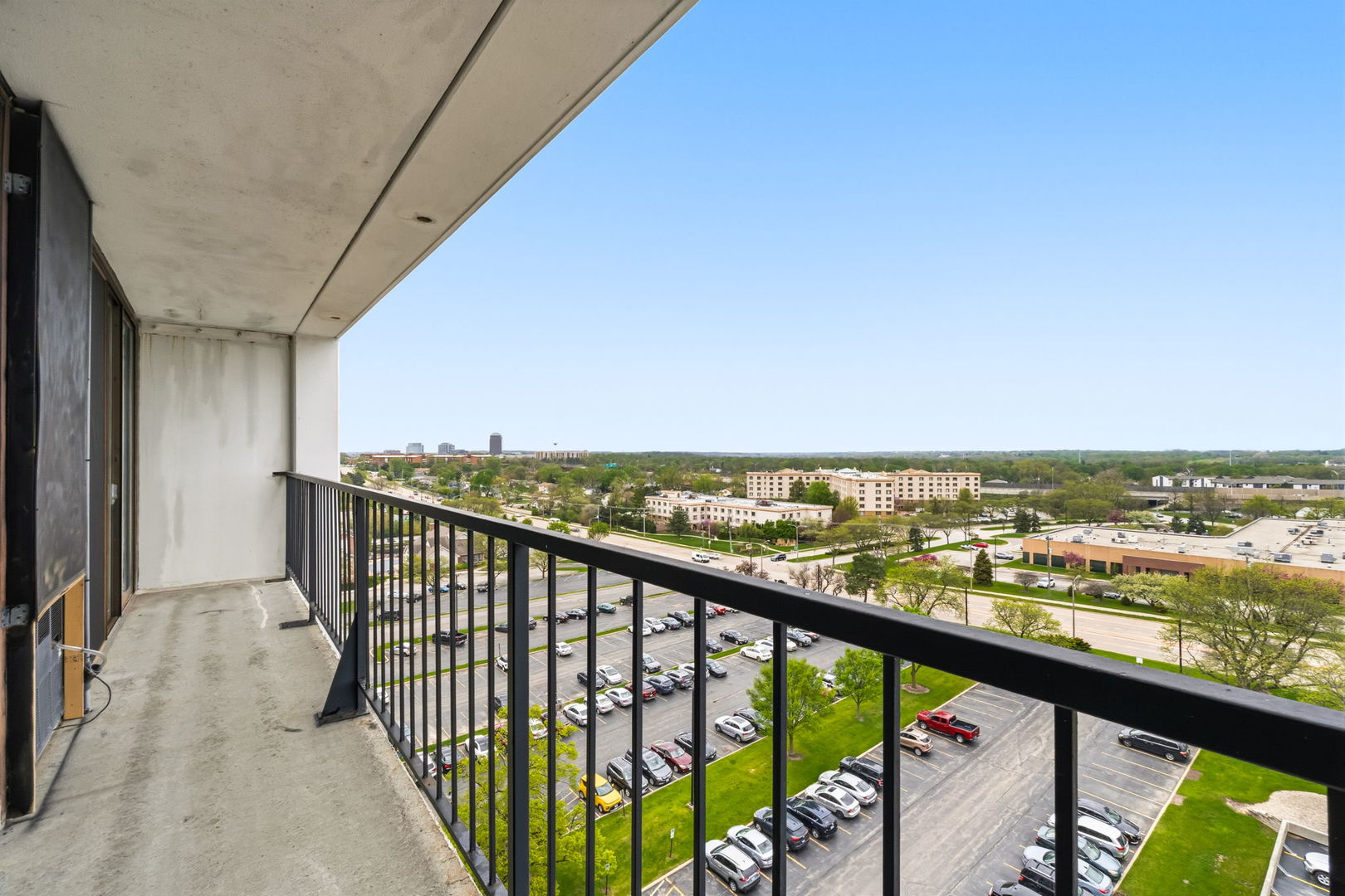 2005 S Finley Road #1102, Lombard, IL 60148