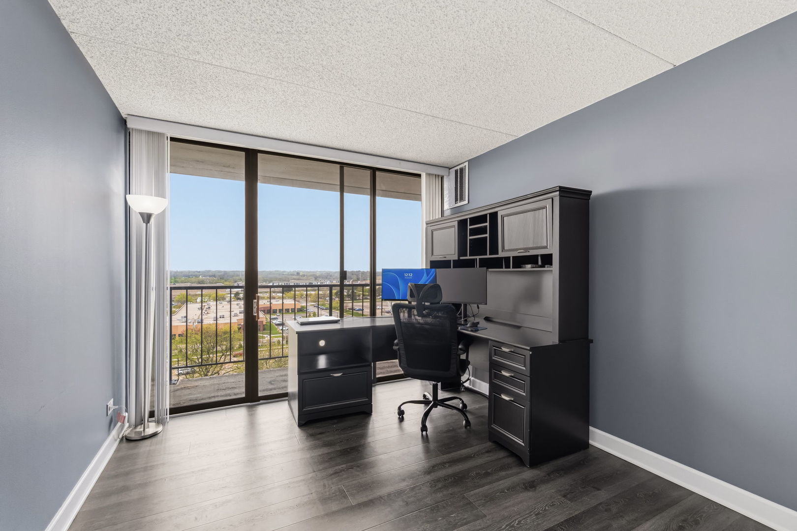 2005 S Finley Road #1102, Lombard, IL 60148