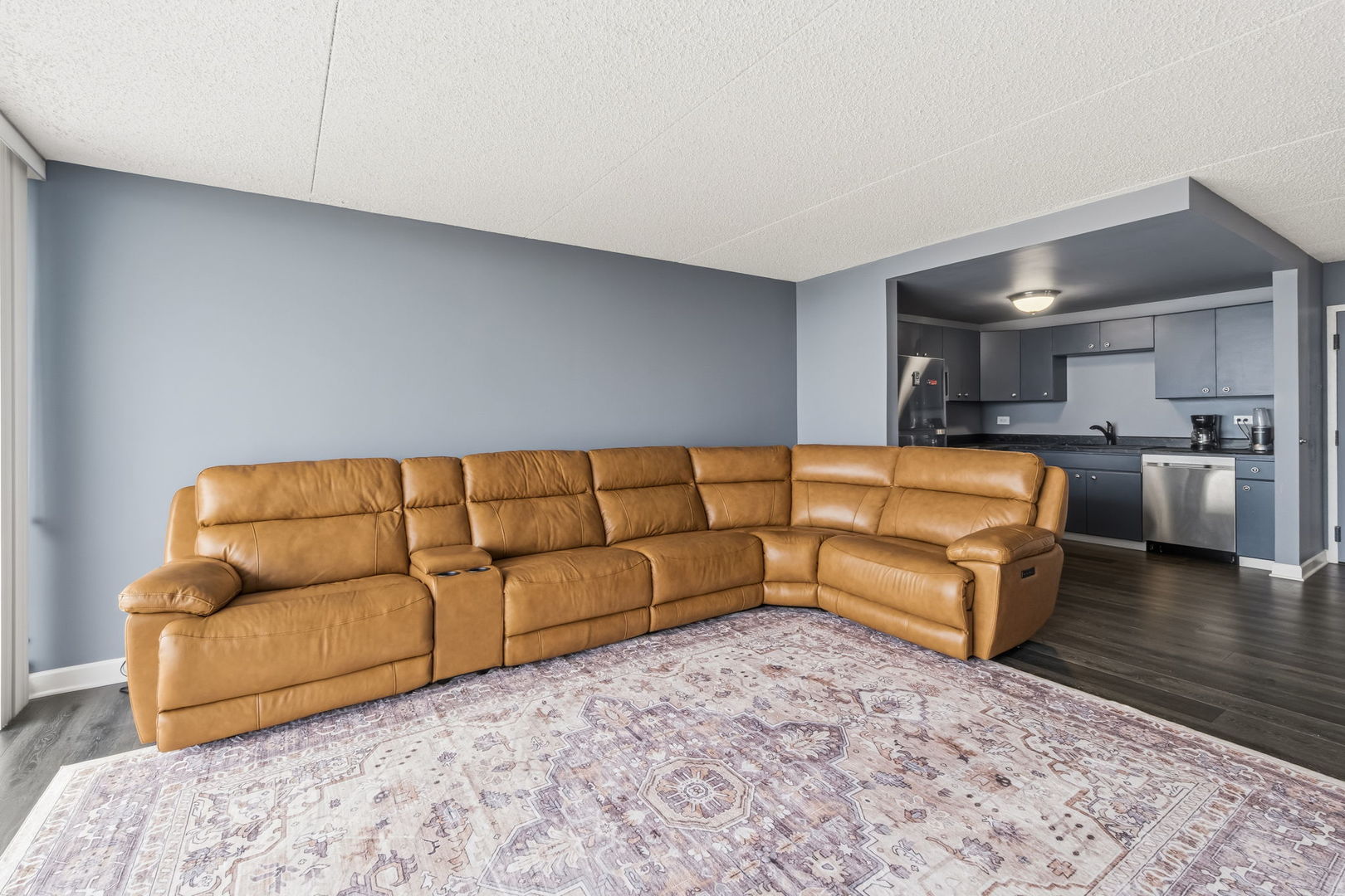 2005 S Finley Road #1102, Lombard, IL 60148