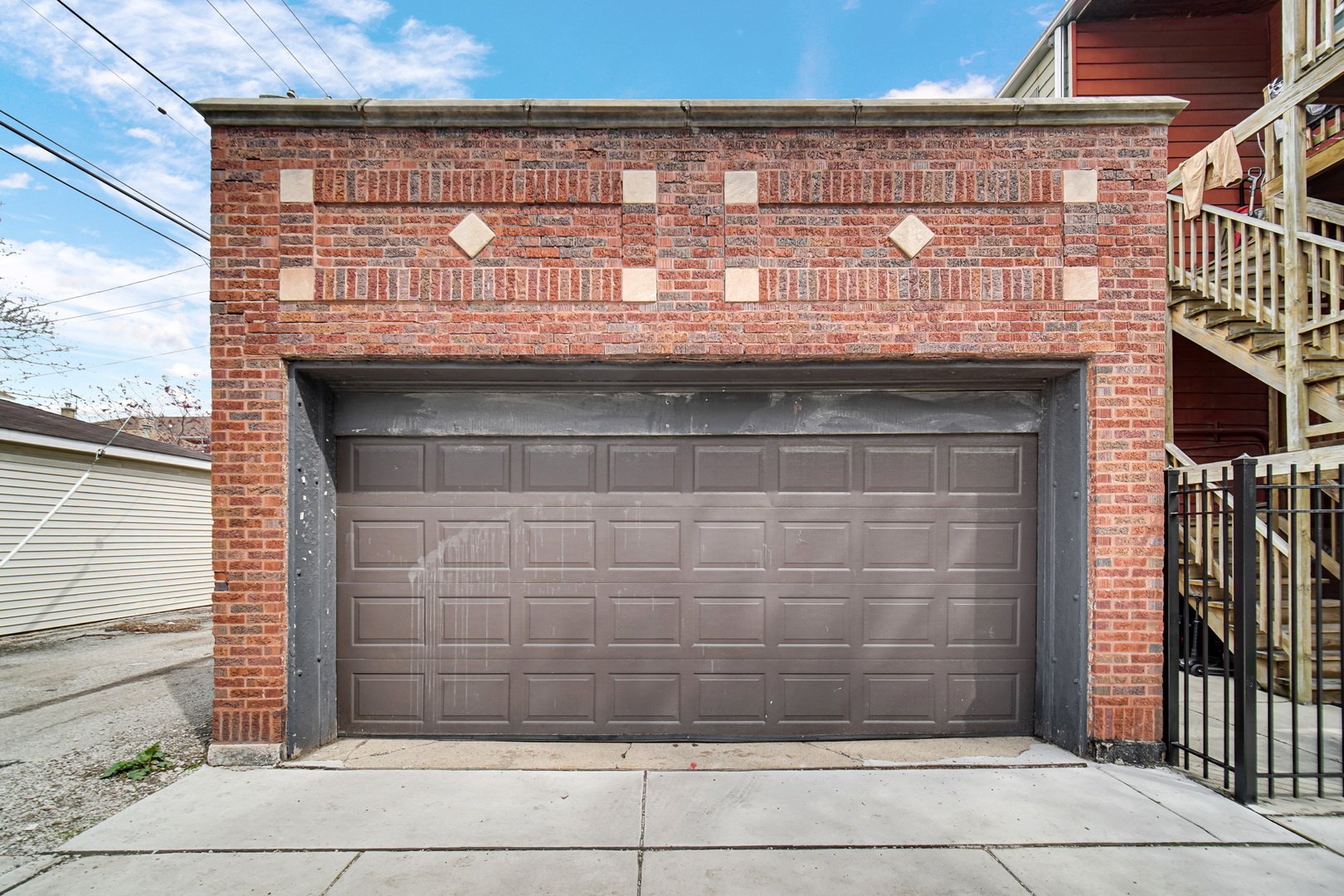 5000 N Ridgeway Avenue, Chicago, IL 60625