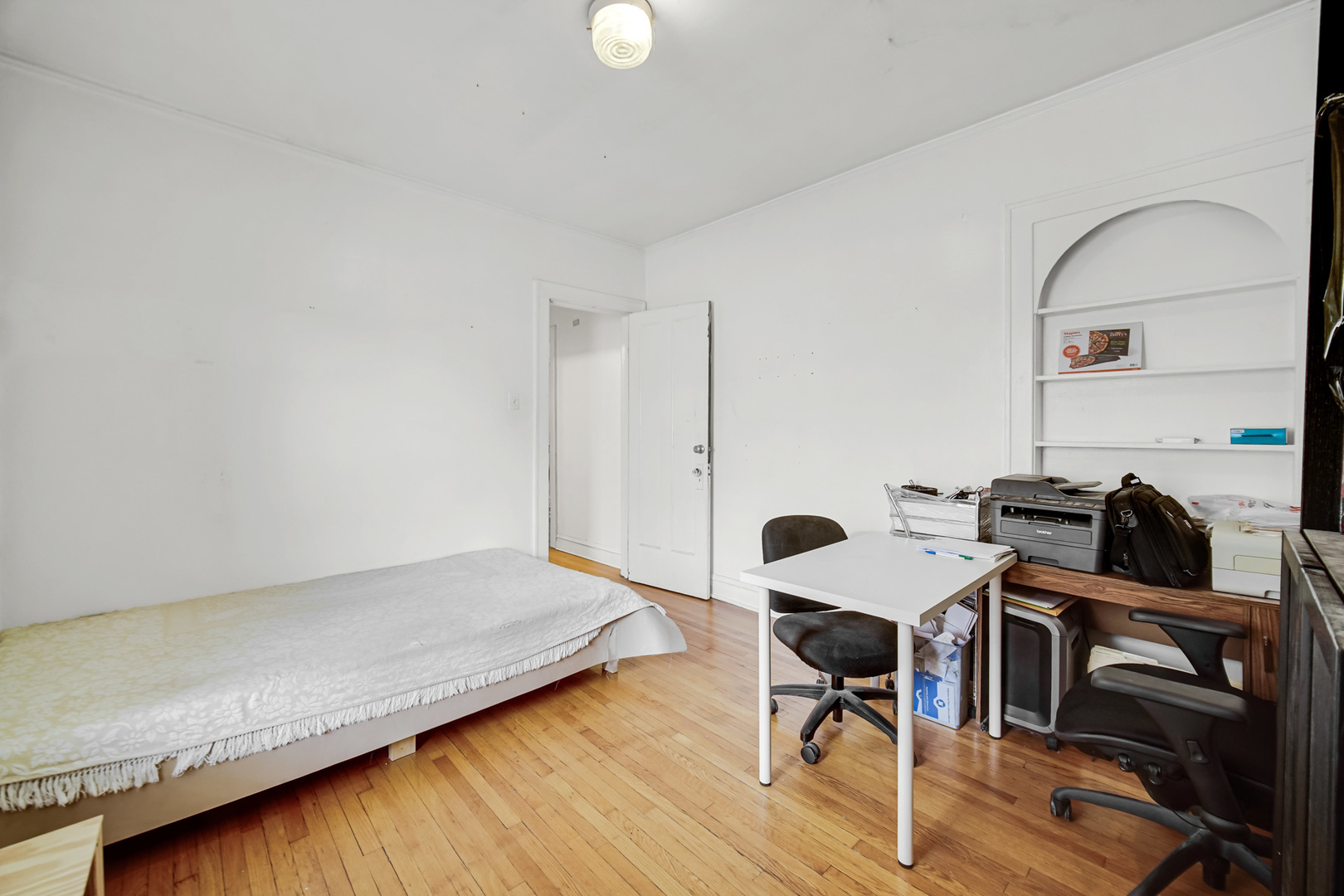 5000 N Ridgeway Avenue, Chicago, IL 60625