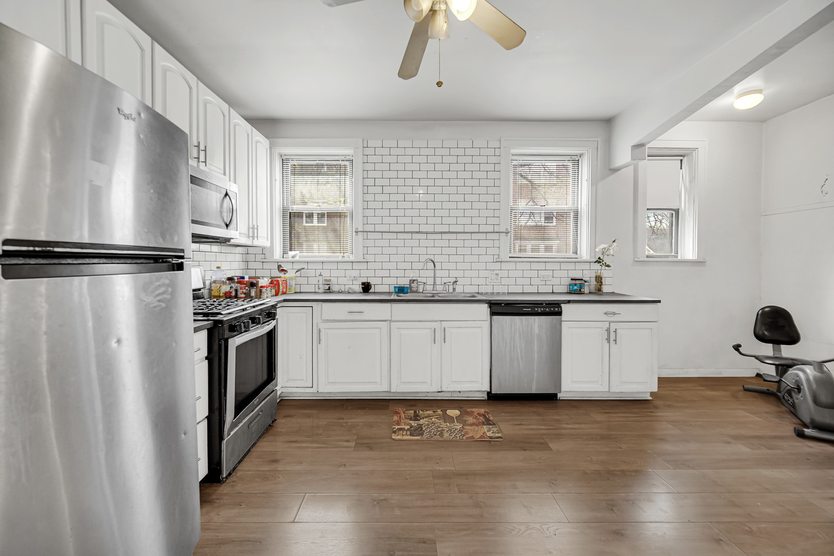 5000 N Ridgeway Avenue, Chicago, IL 60625