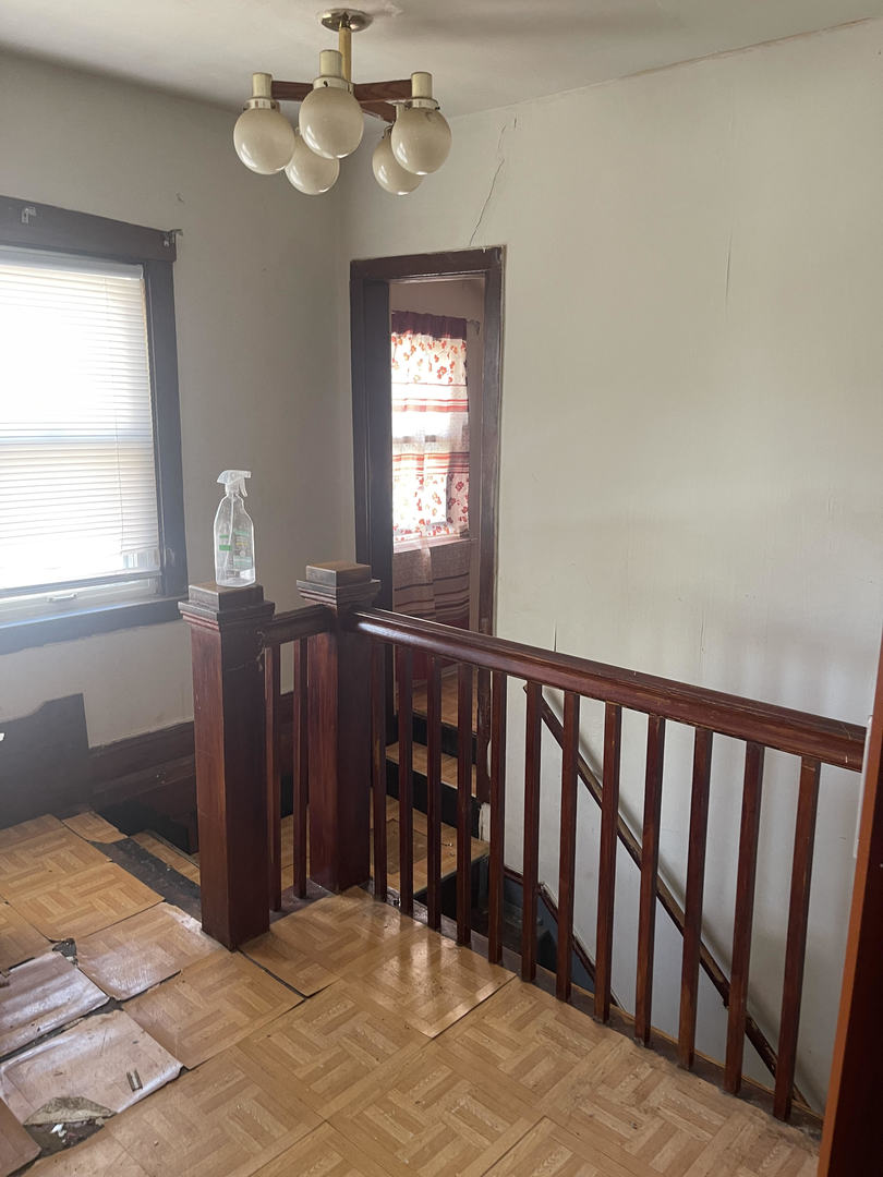 249 Marshall Avenue, Bellwood, IL 60104