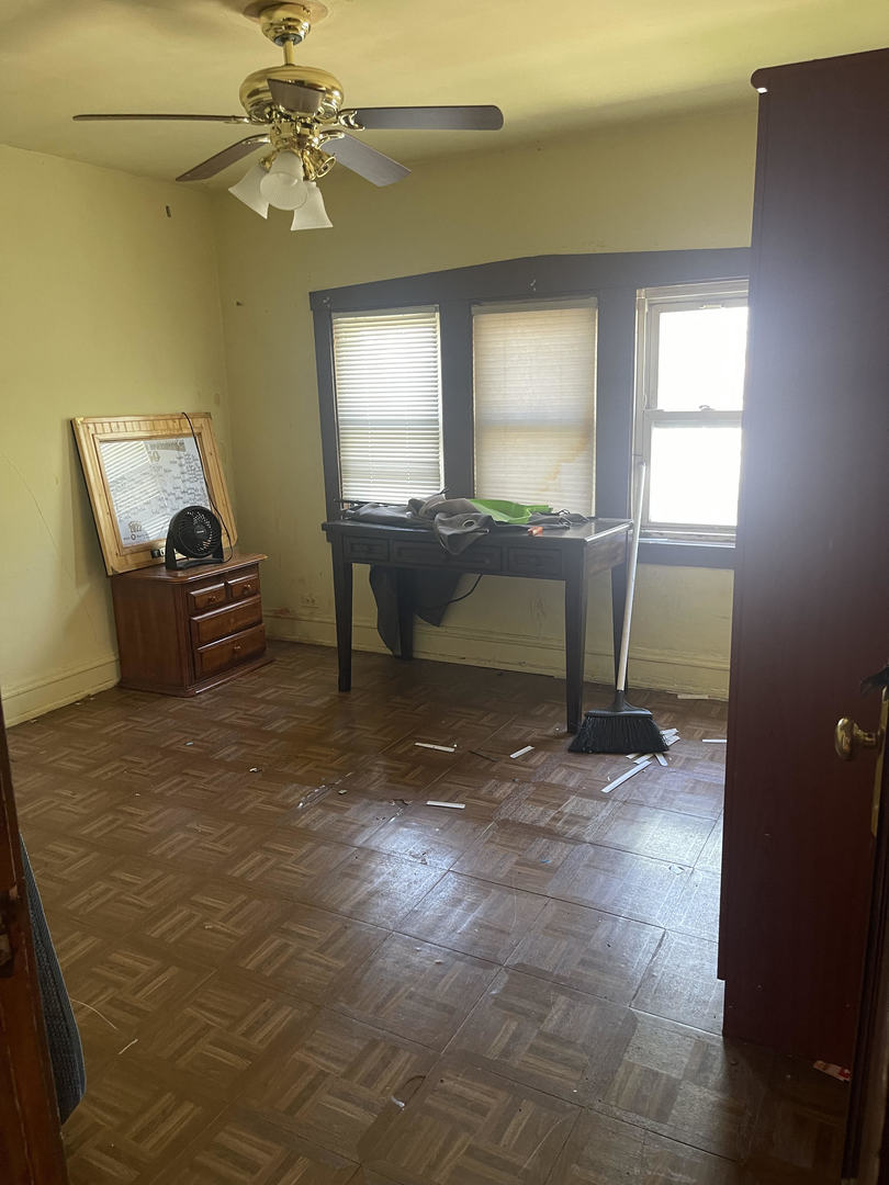 249 Marshall Avenue, Bellwood, IL 60104