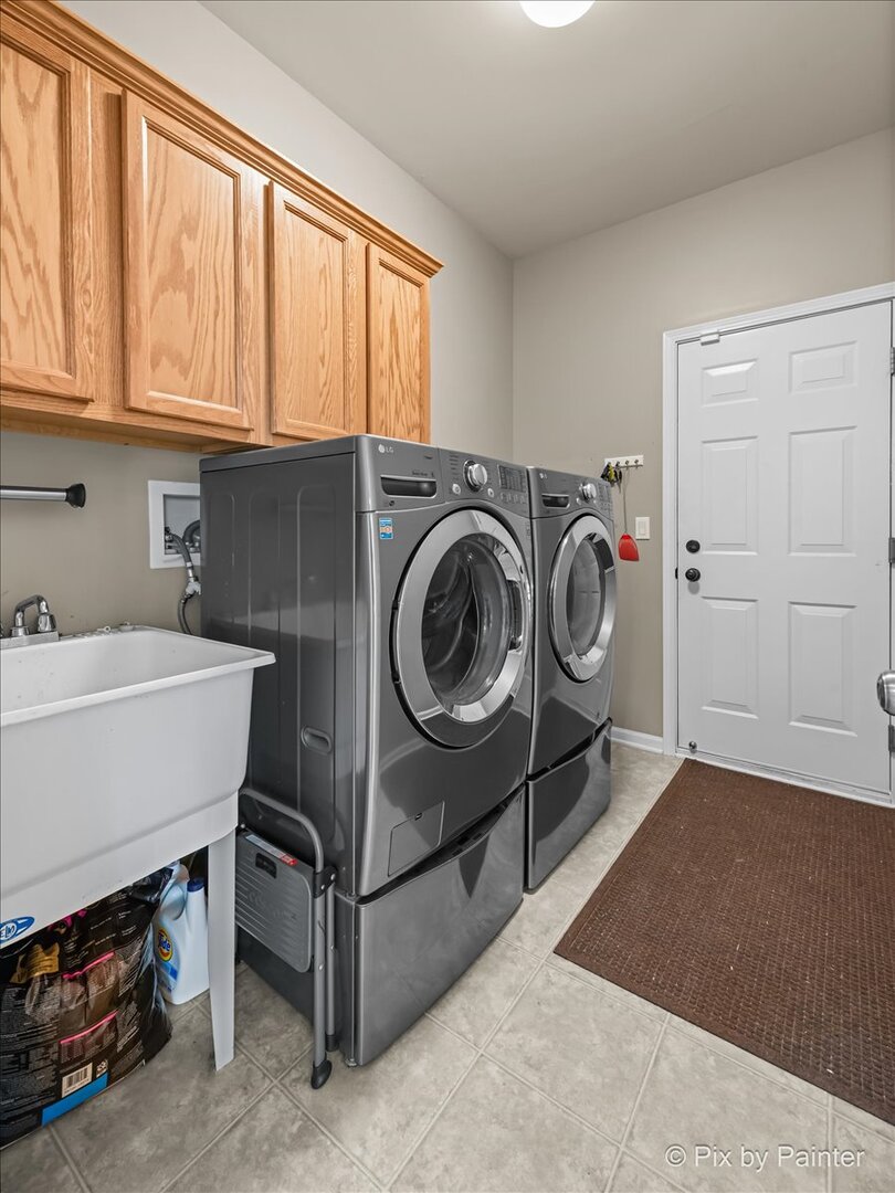 607 Stearn Drive, Genoa, IL 60135