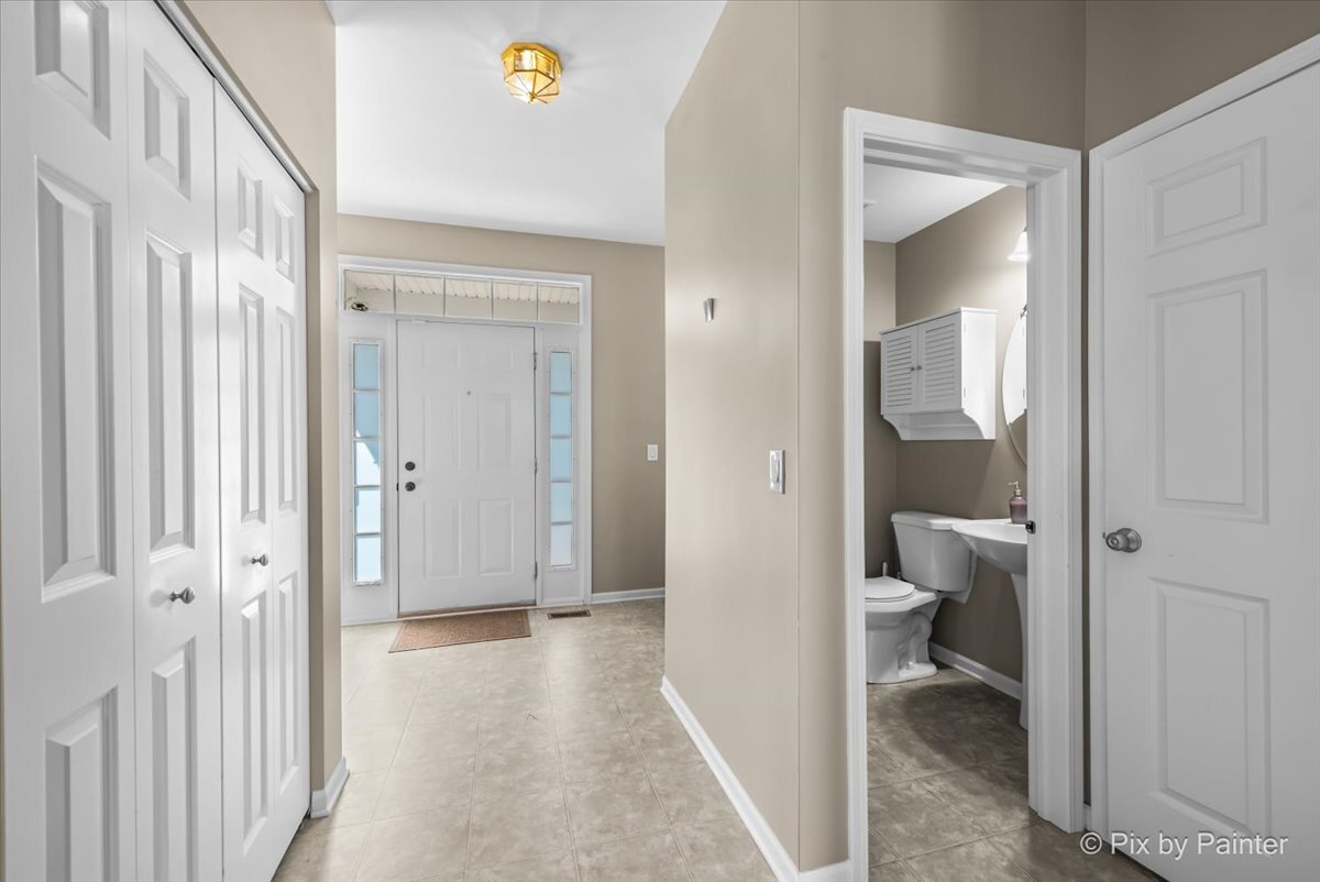 607 Stearn Drive, Genoa, IL 60135