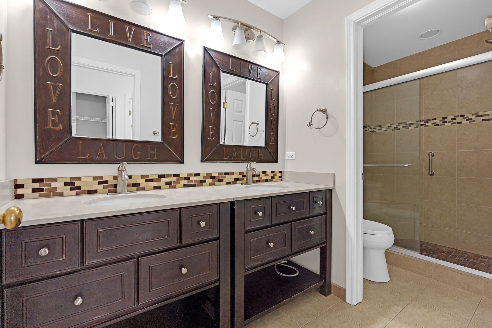 1171 HEAVENS GATE, Lake In The Hills, IL 60156