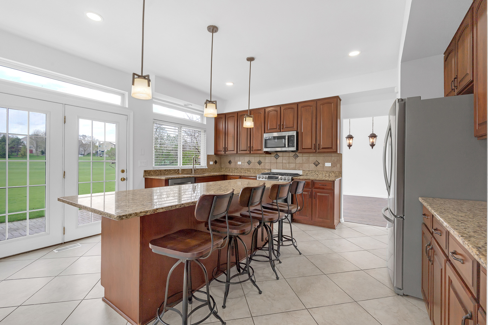 1171 HEAVENS GATE, Lake In The Hills, IL 60156