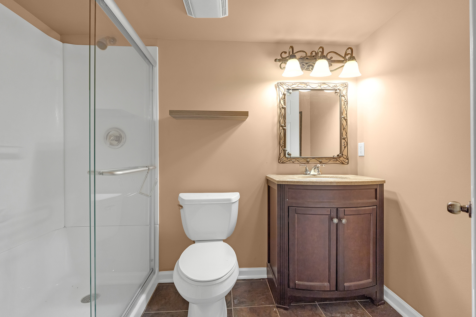 1171 HEAVENS GATE, Lake In The Hills, IL 60156