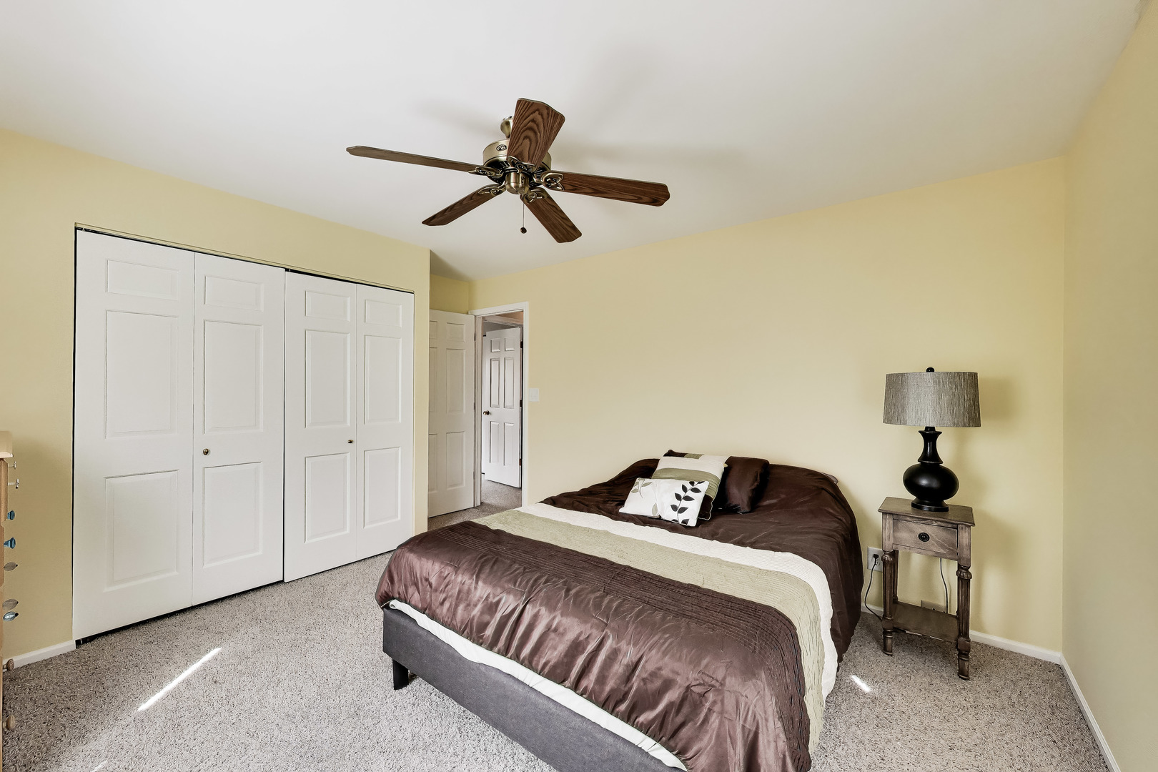 525 Skyline Drive, Algonquin, IL 60102