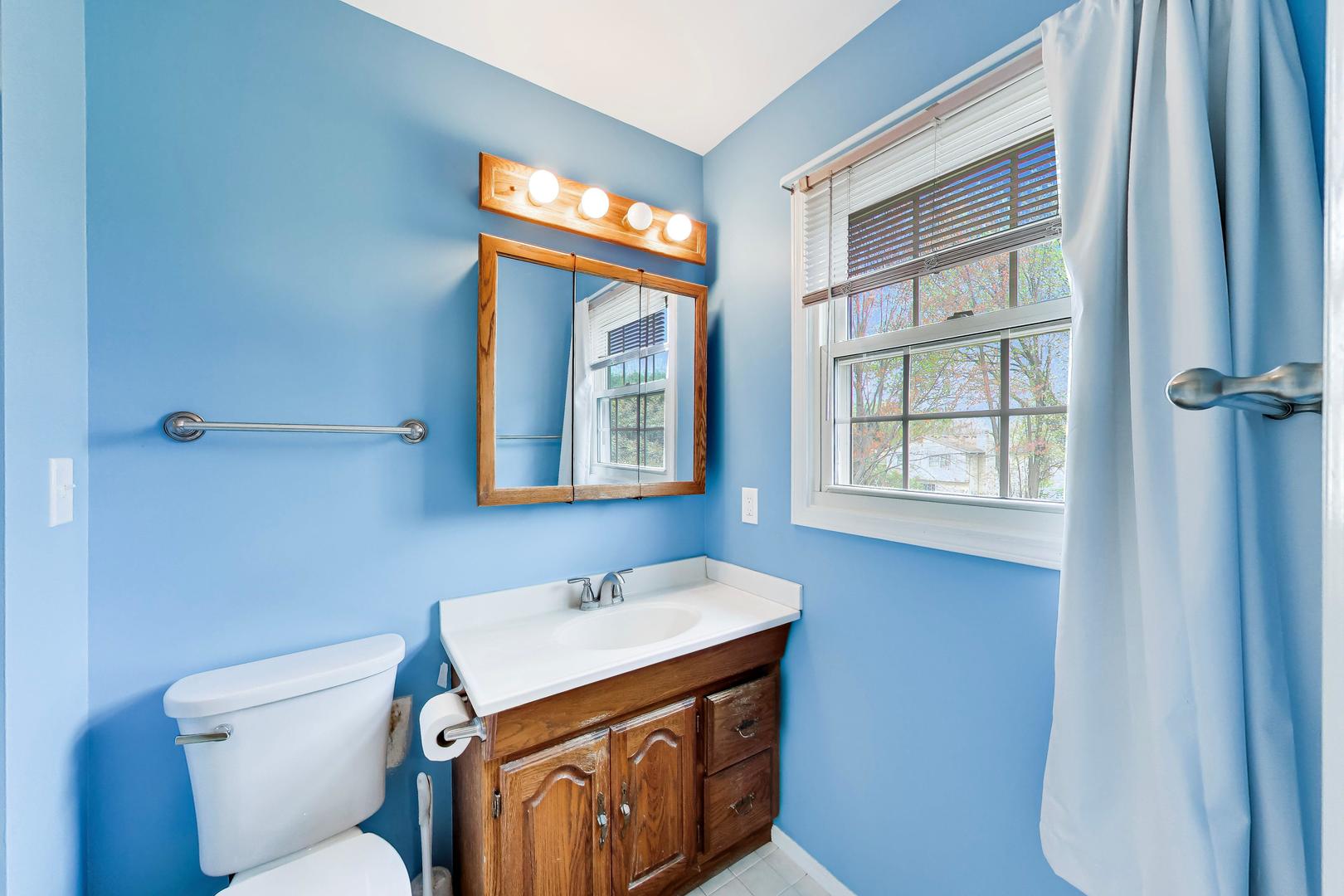 525 Skyline Drive, Algonquin, IL 60102