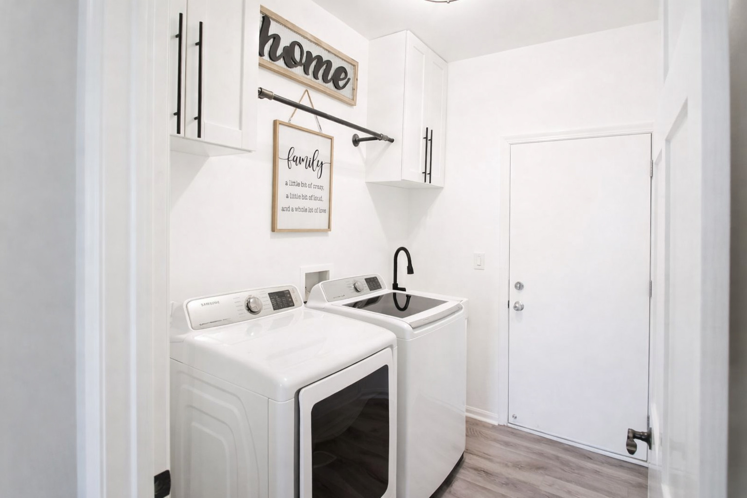 1235 Mallard Lane, Hoffman Estates, IL 60192