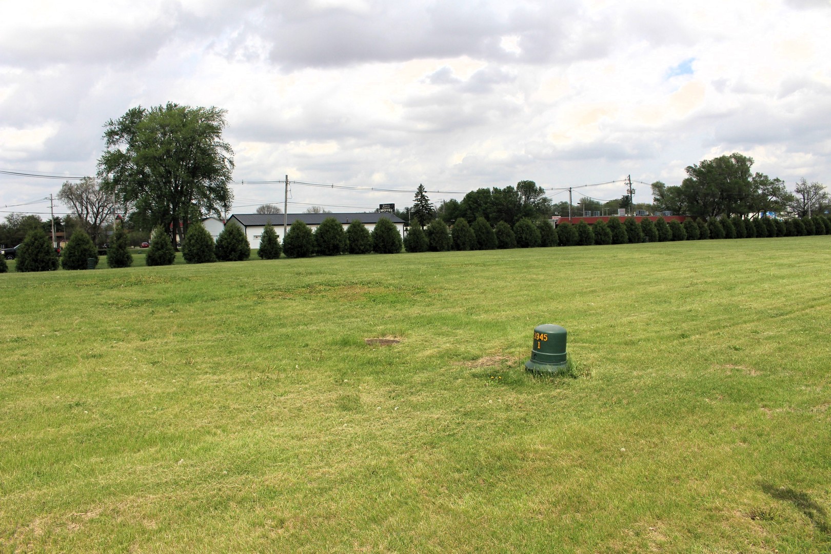 32 Liberty Lane, Clinton, IL 61727