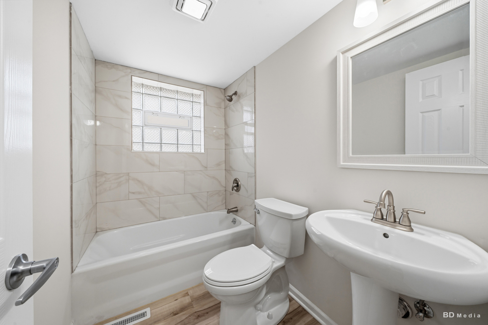 15118 Hillside Avenue, Oak Forest, IL 60452