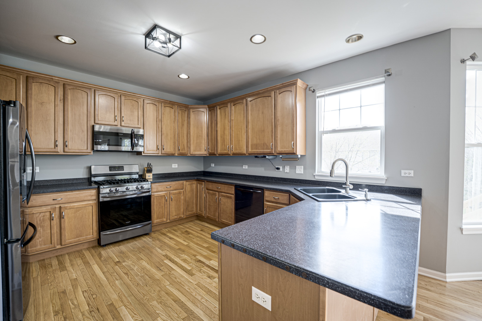 26615 Silverleaf Drive, Plainfield, IL 60585