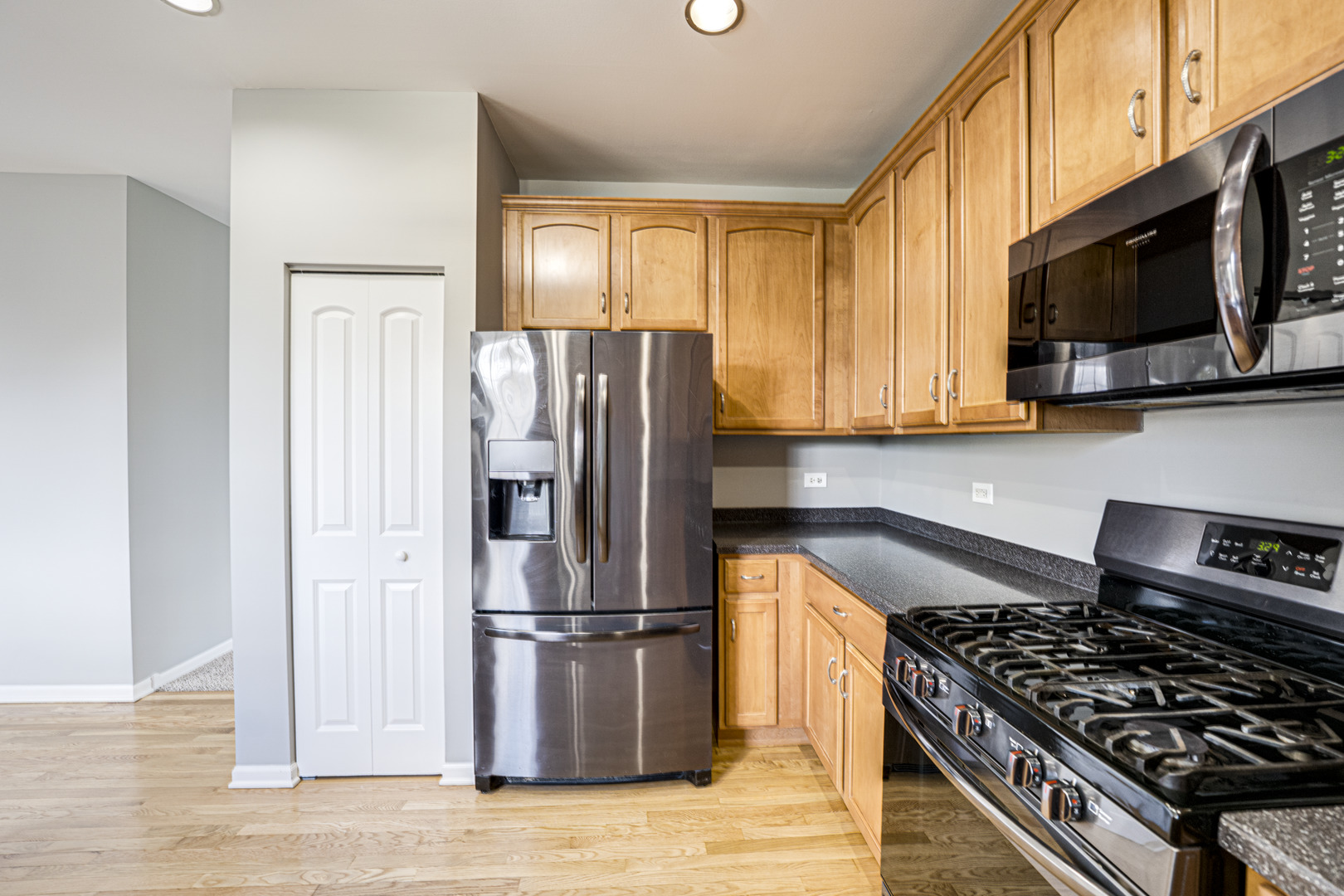 26615 Silverleaf Drive, Plainfield, IL 60585