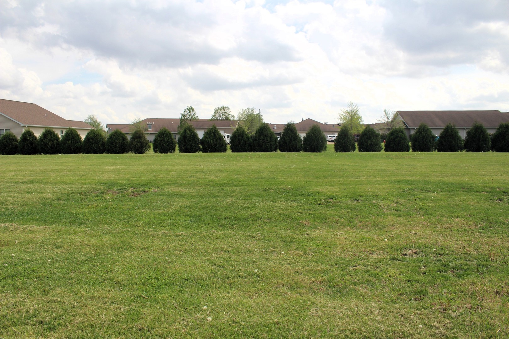 1207 W Leander Street, Clinton, IL 61727