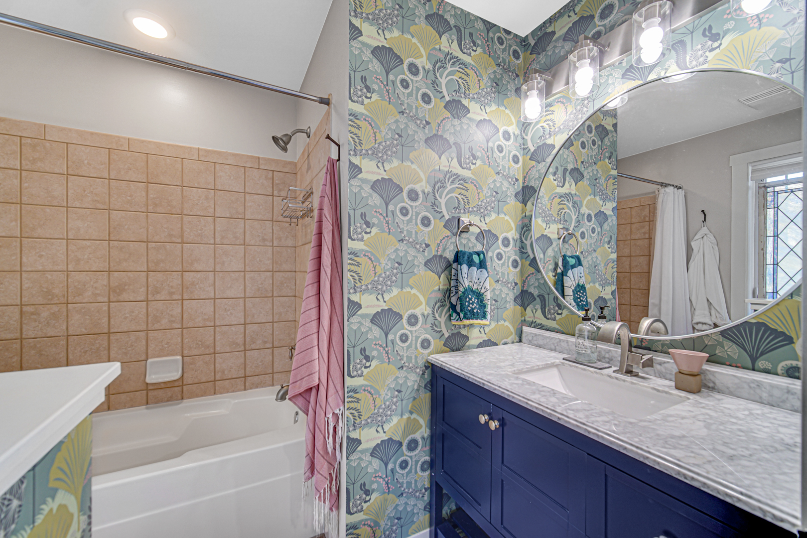 1024 Harris Road, Grayslake, IL 60030