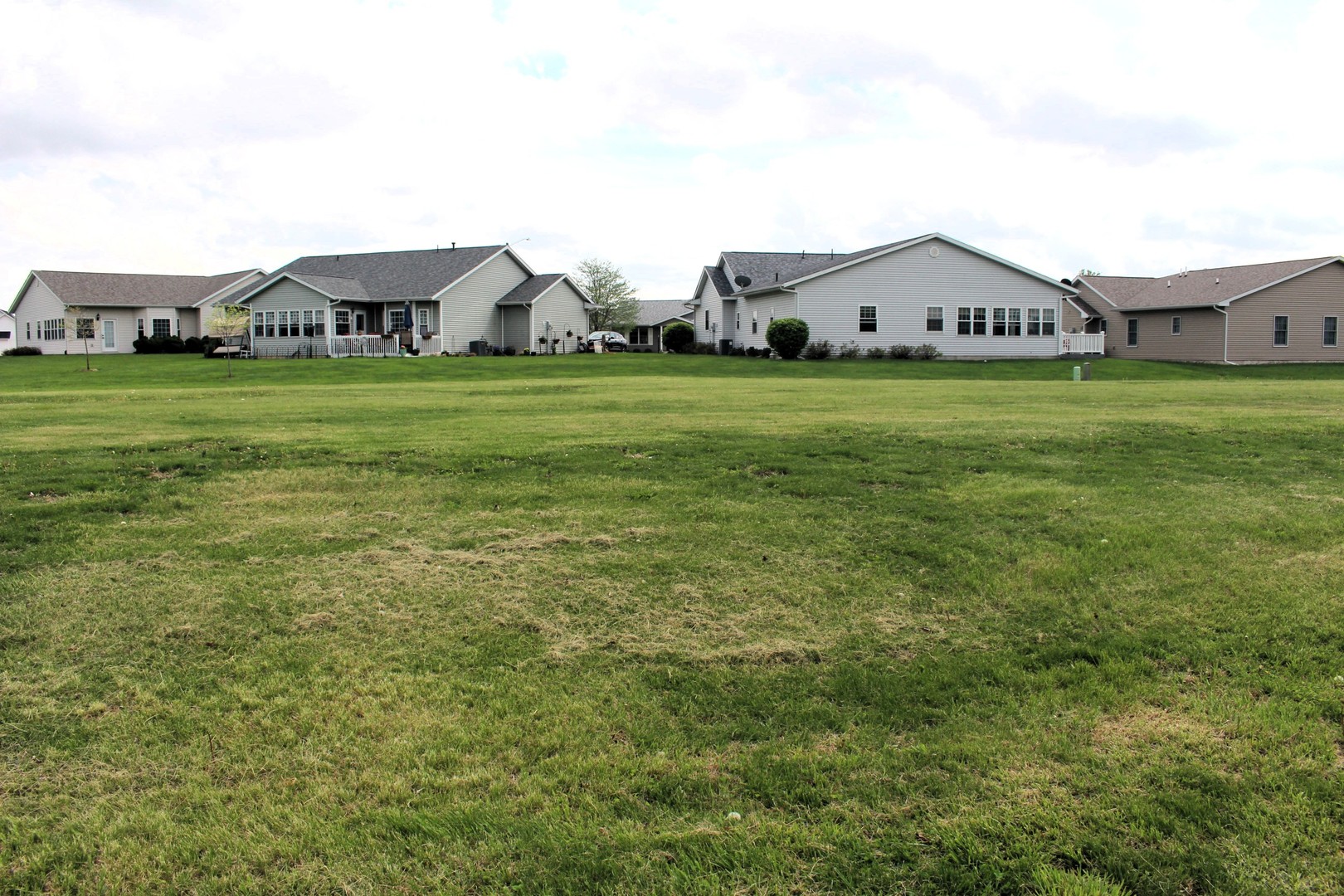 1201 W Leander Street, Clinton, IL 61727