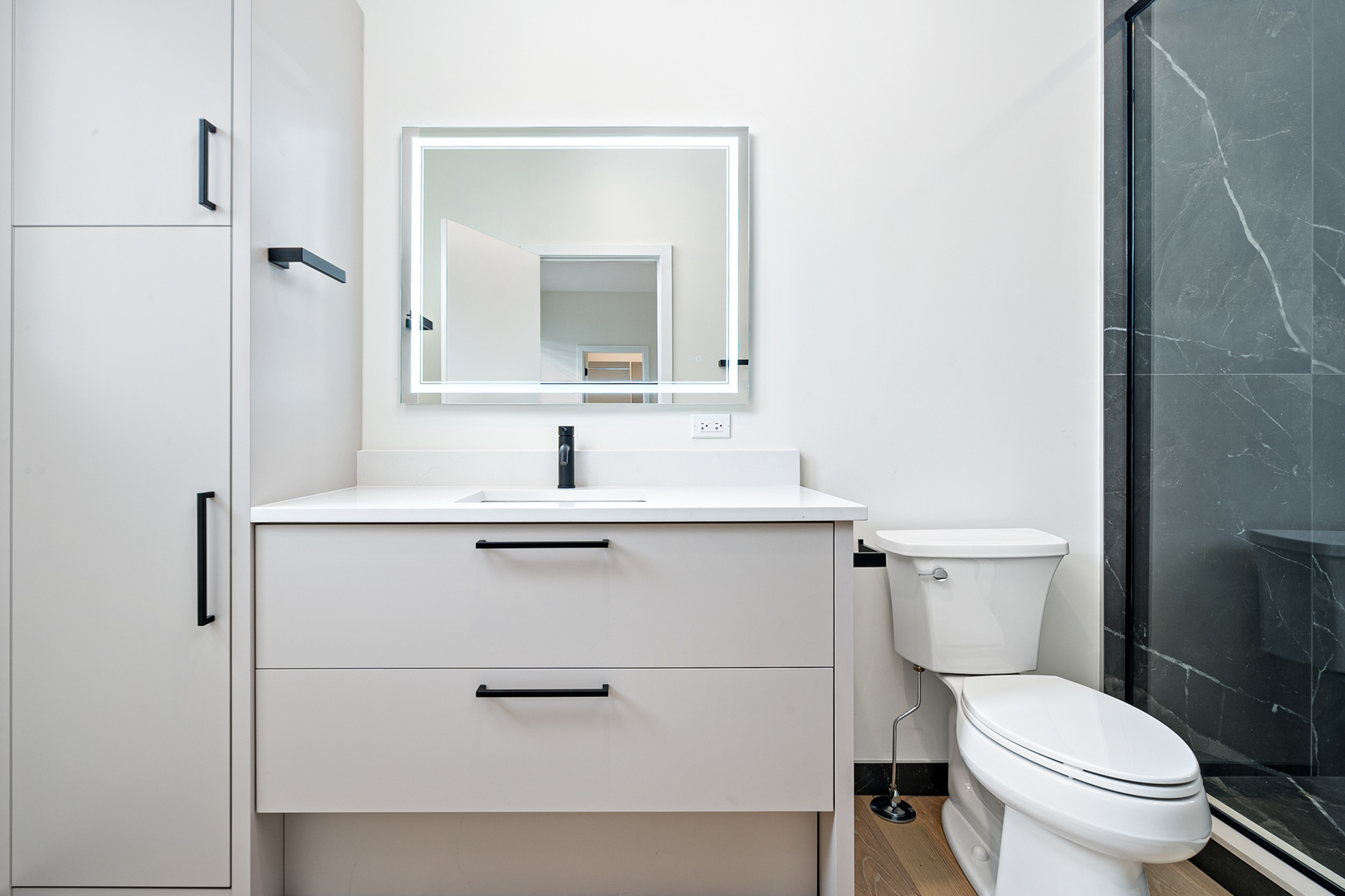 4706 N Malden Street #3North, Chicago, IL 60640