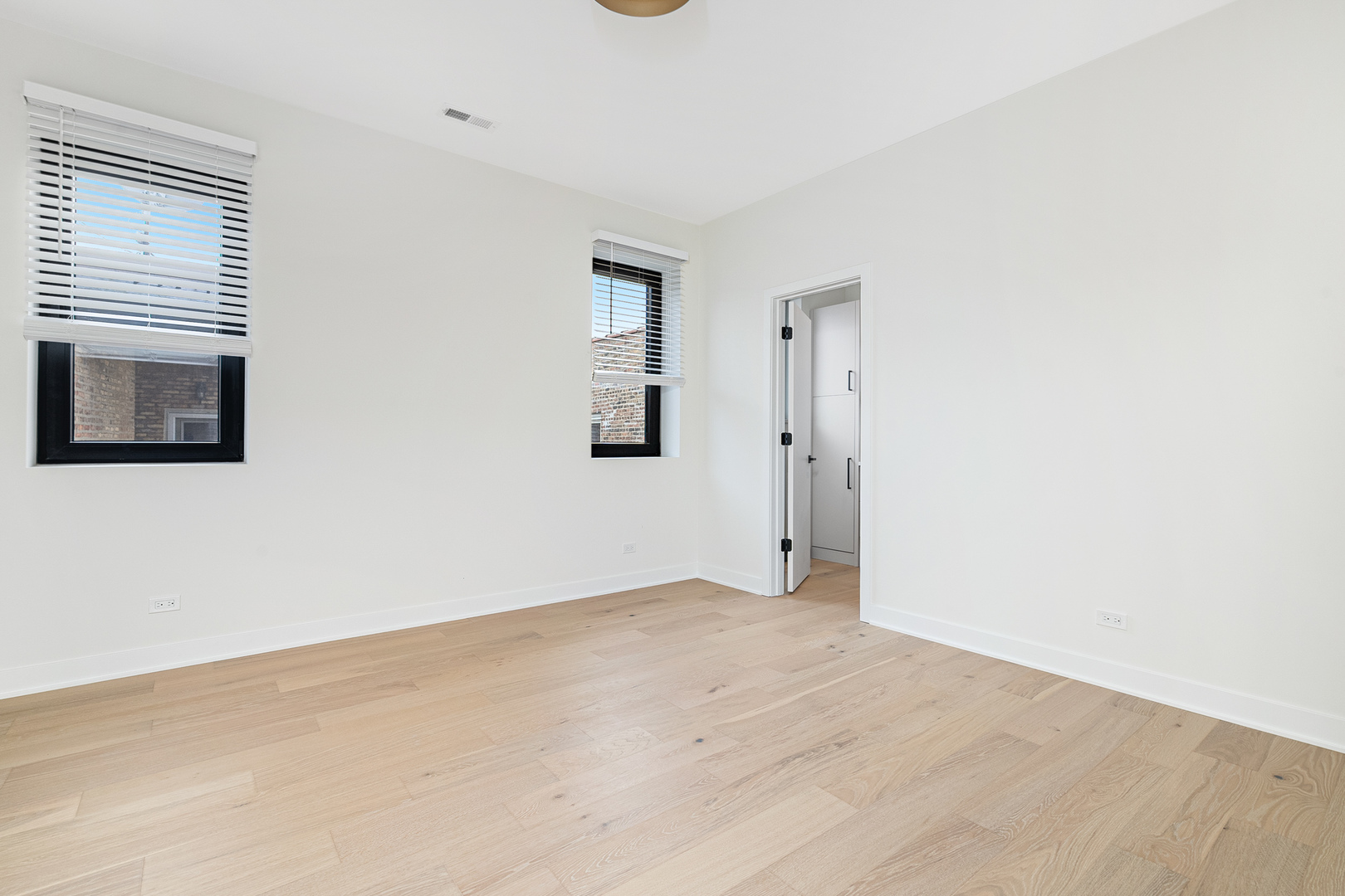 4706 N Malden Street #3North, Chicago, IL 60640