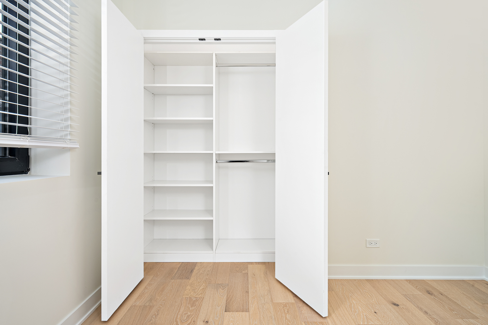 4706 N Malden Street #3North, Chicago, IL 60640