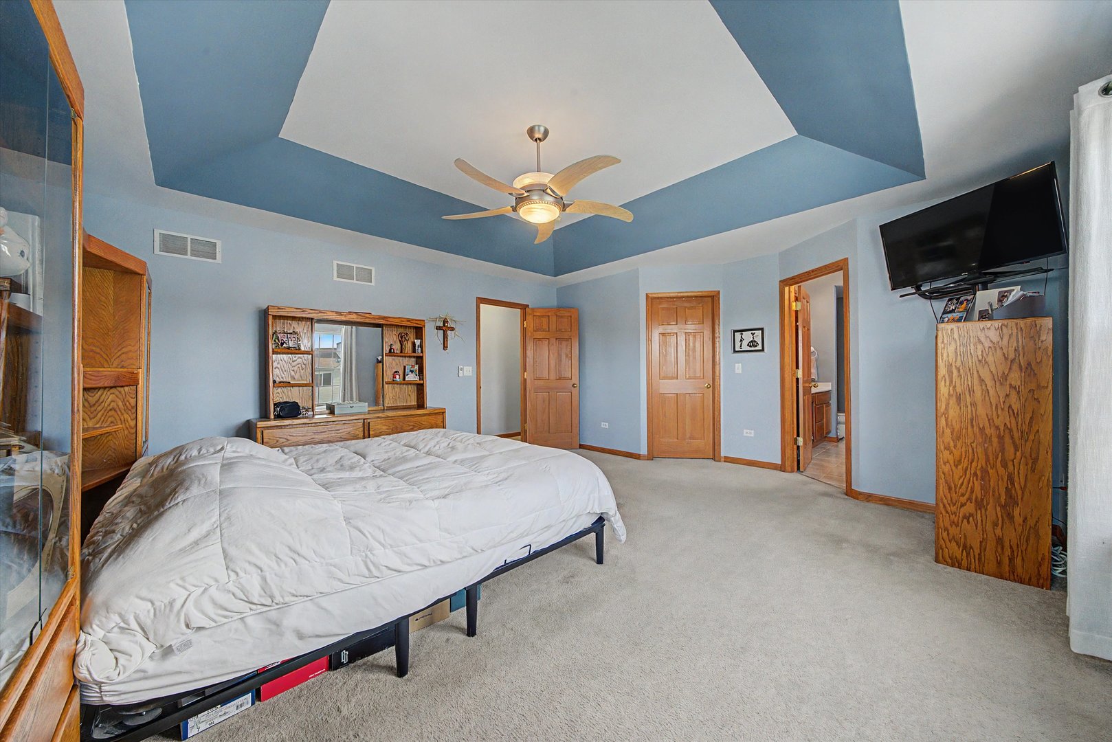 942 Brassfield Avenue, Romeoville, IL 60446