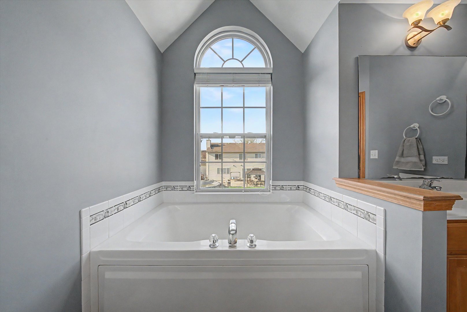 942 Brassfield Avenue, Romeoville, IL 60446