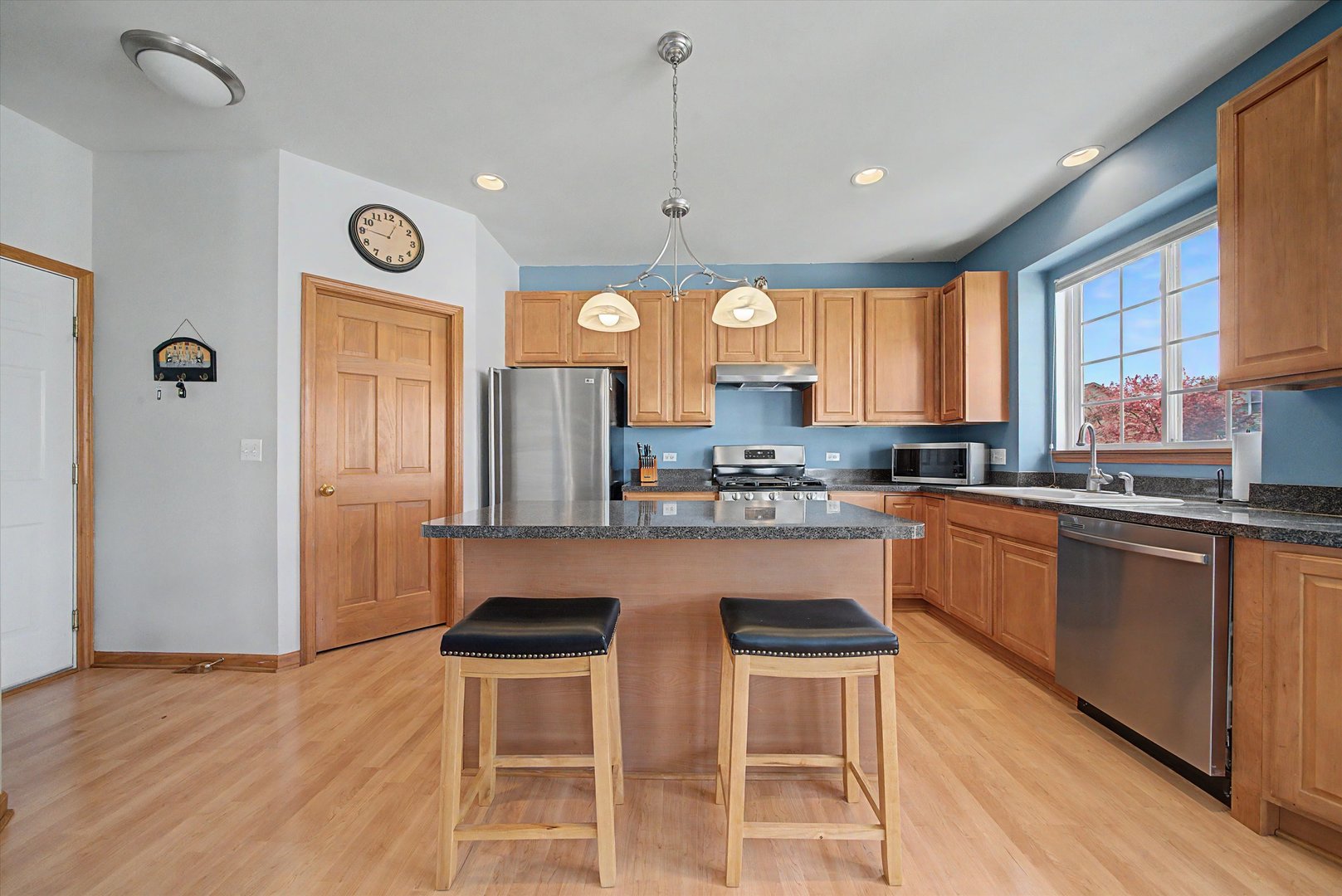 942 Brassfield Avenue, Romeoville, IL 60446