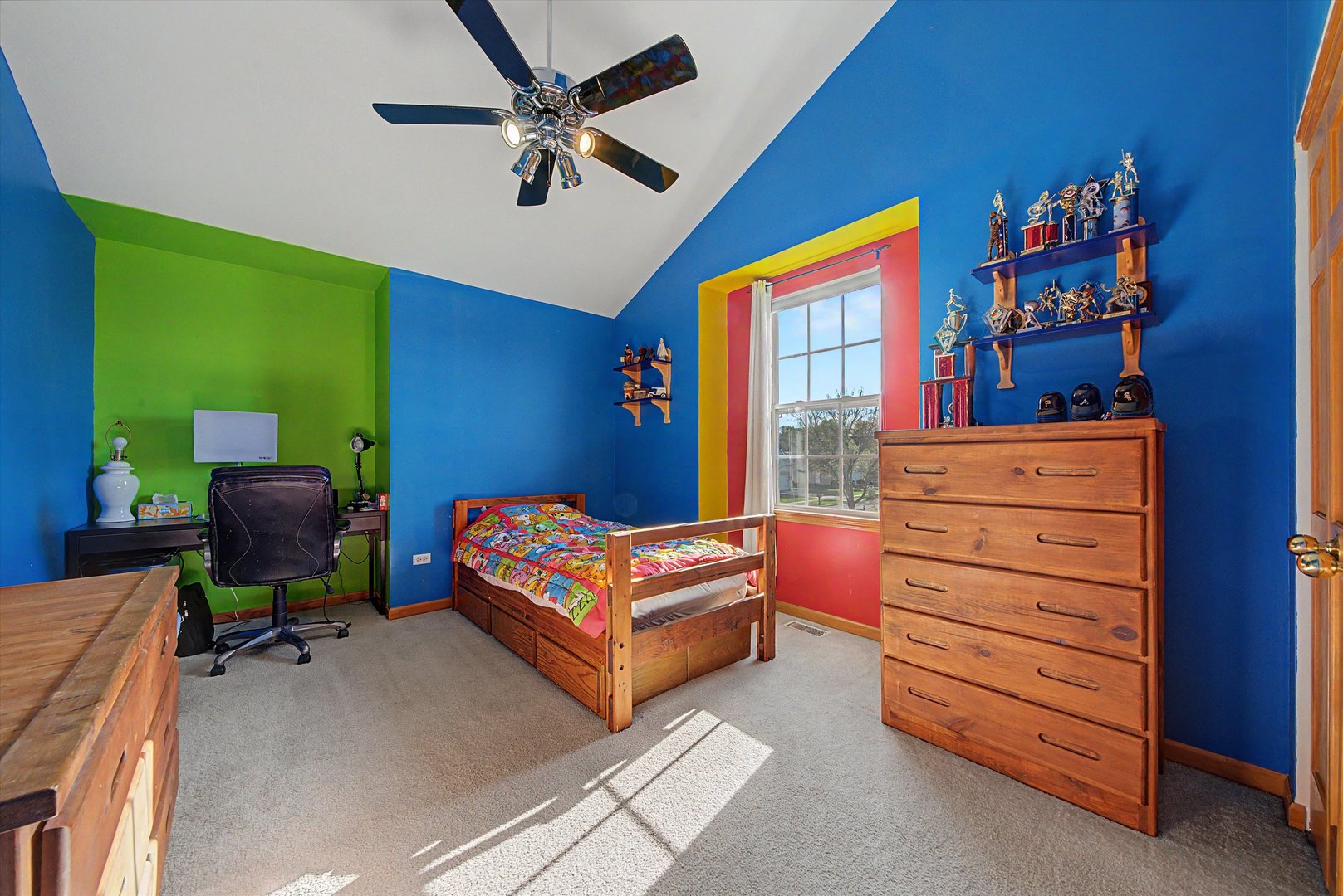 942 Brassfield Avenue, Romeoville, IL 60446