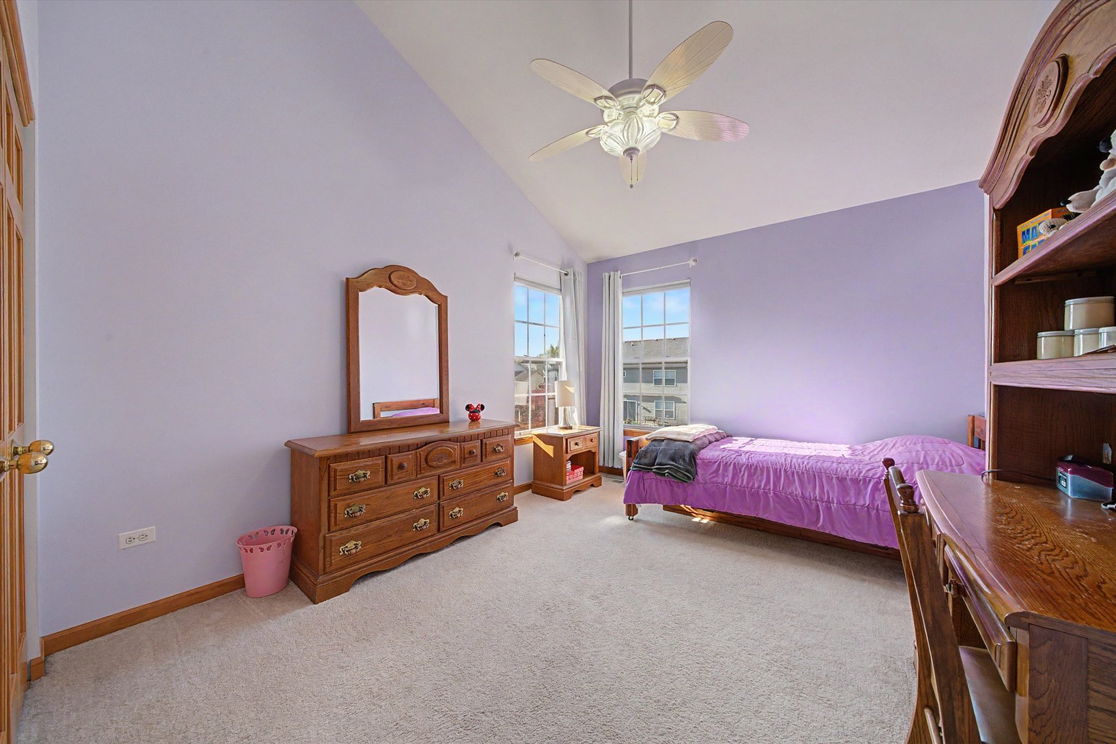 942 Brassfield Avenue, Romeoville, IL 60446