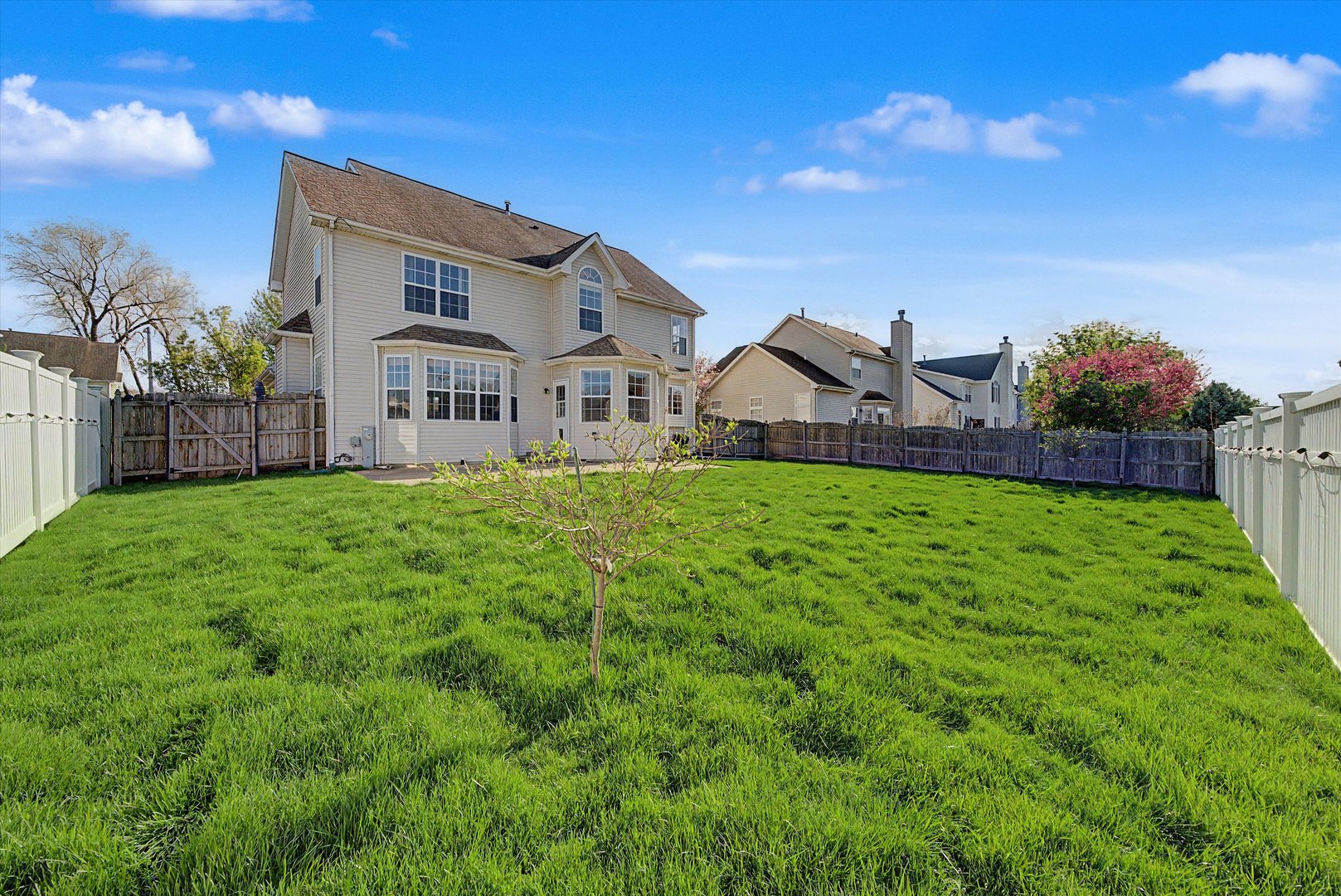 942 Brassfield Avenue, Romeoville, IL 60446