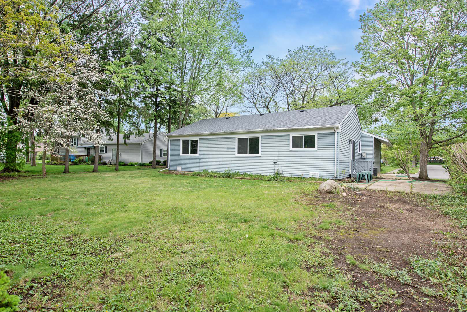 106 Foxcroft Road, Naperville, IL 60565