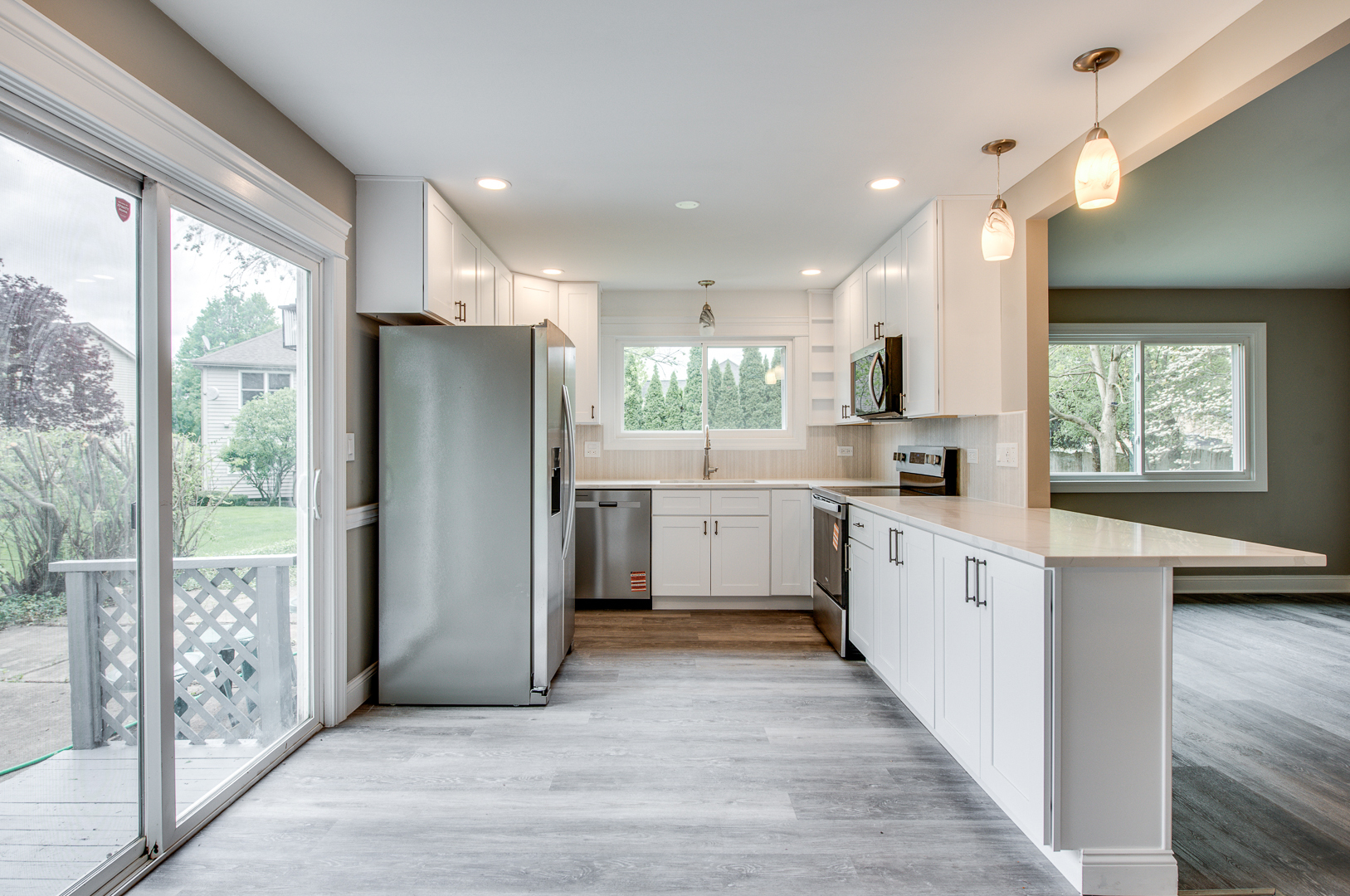 106 Foxcroft Road, Naperville, IL 60565