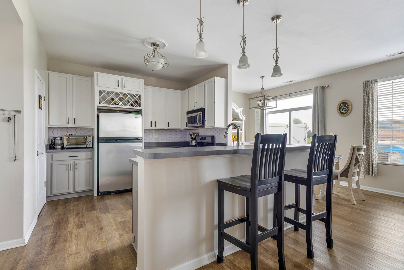 302 Parkside Drive, Shorewood, IL 60404