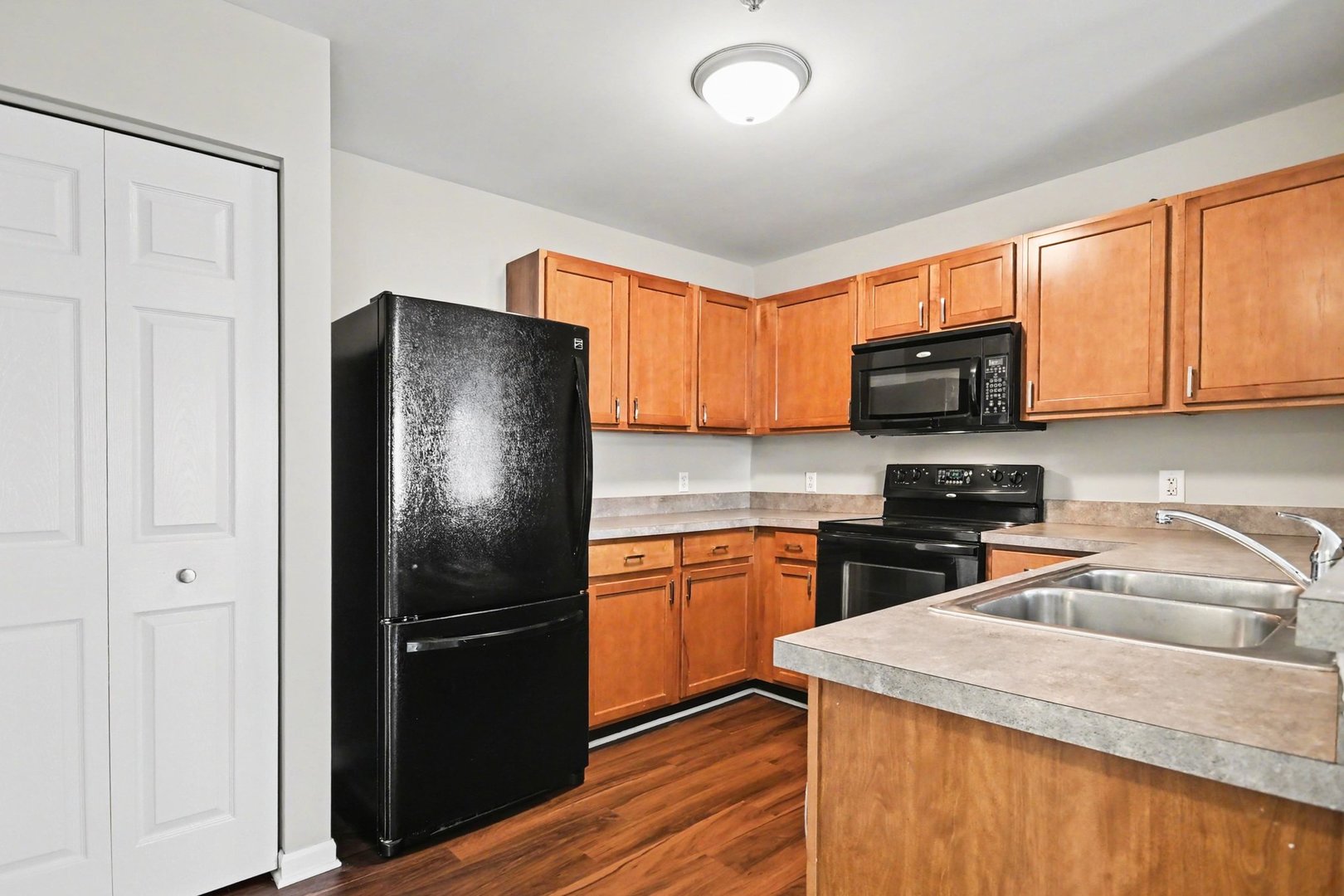 144 Bertram Drive #E, Yorkville, IL 60560