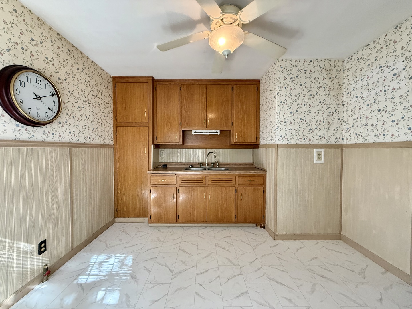 68 Maple Court, Decatur, IL 62526