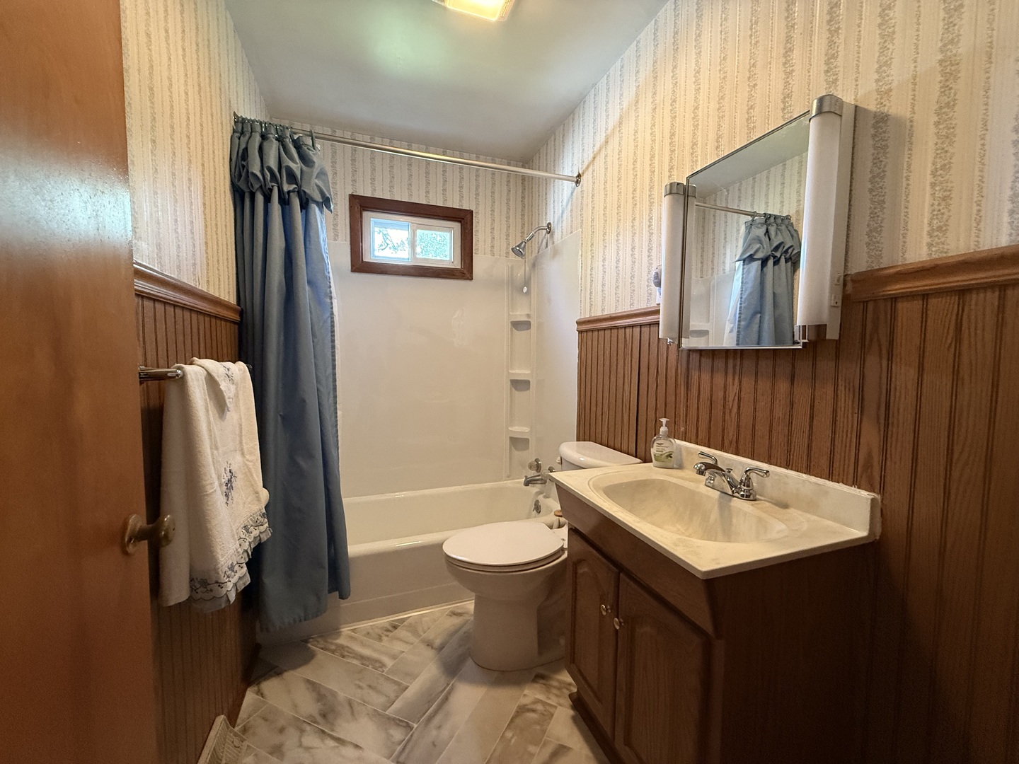 68 Maple Court, Decatur, IL 62526