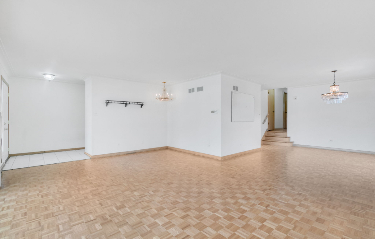 9712 S Kolmar Avenue, Oak Lawn, IL 60453