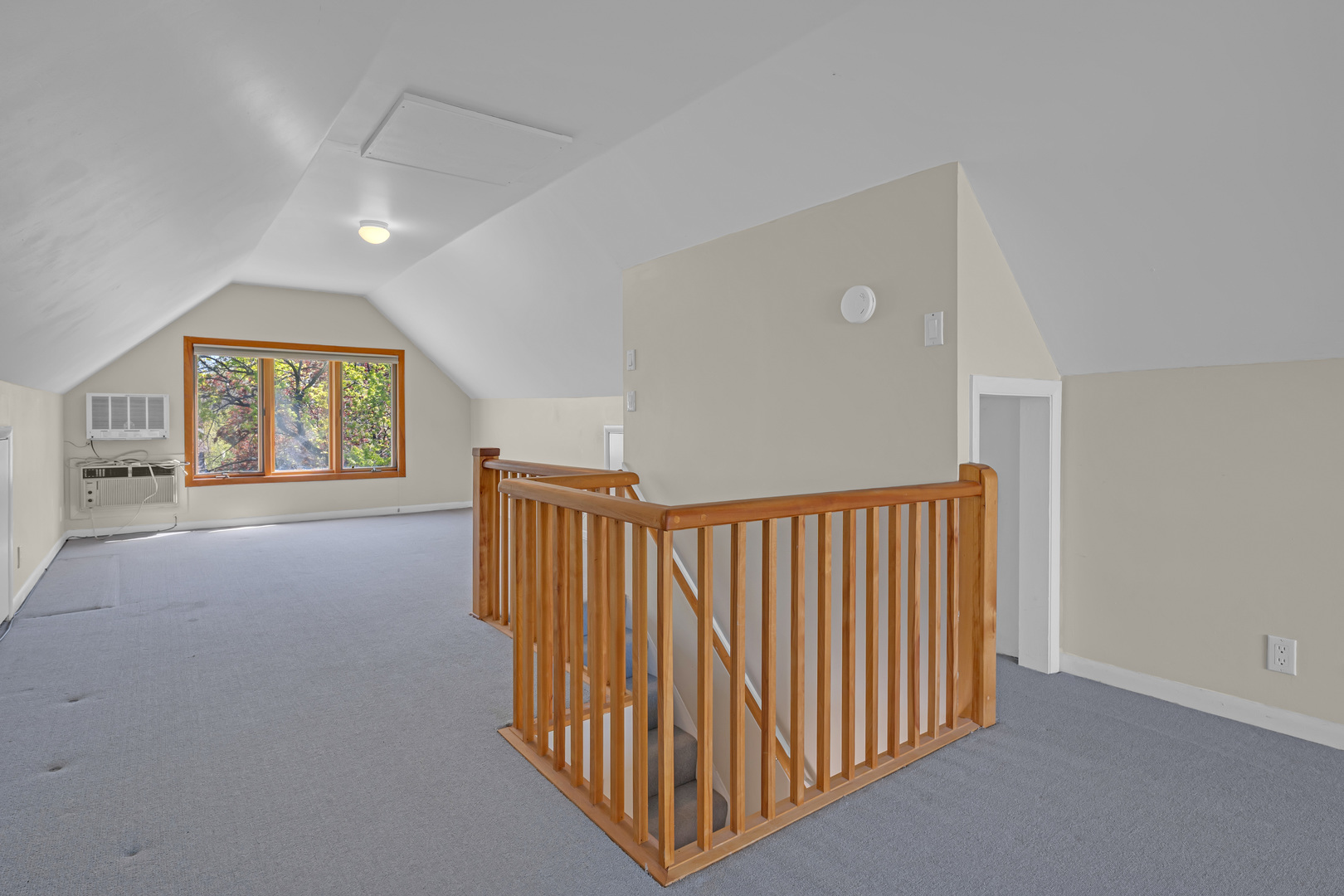 5445 S Dorchester Avenue, Chicago, IL 60615